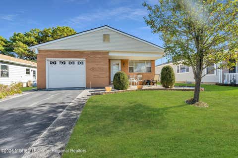 Homes For Sale - 6 Olstins Court<br/> Toms River, NJ 08757