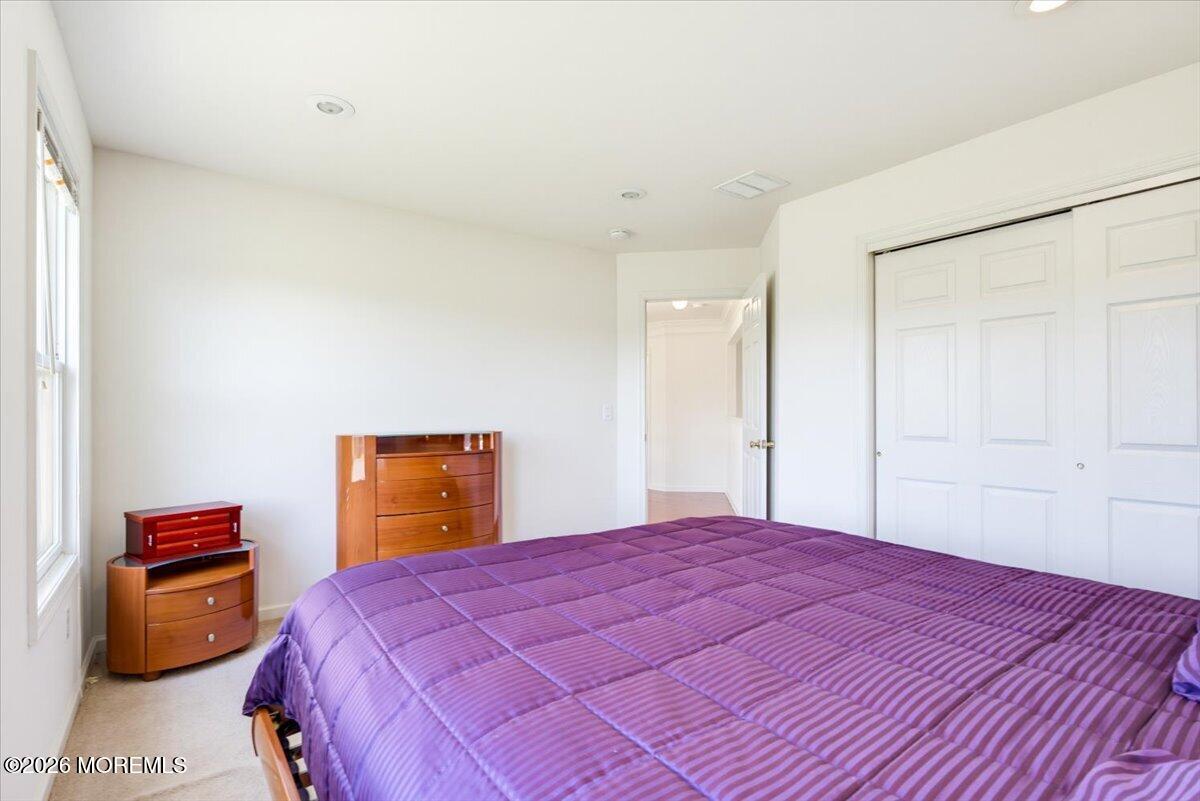 5 La Jolla Rd, Old Bridge, NJ, 08857, USA, 5 Bedrooms Bedrooms, ,4 BathroomsBathrooms,Residential,Pending,5 La Jolla Rd,22618576