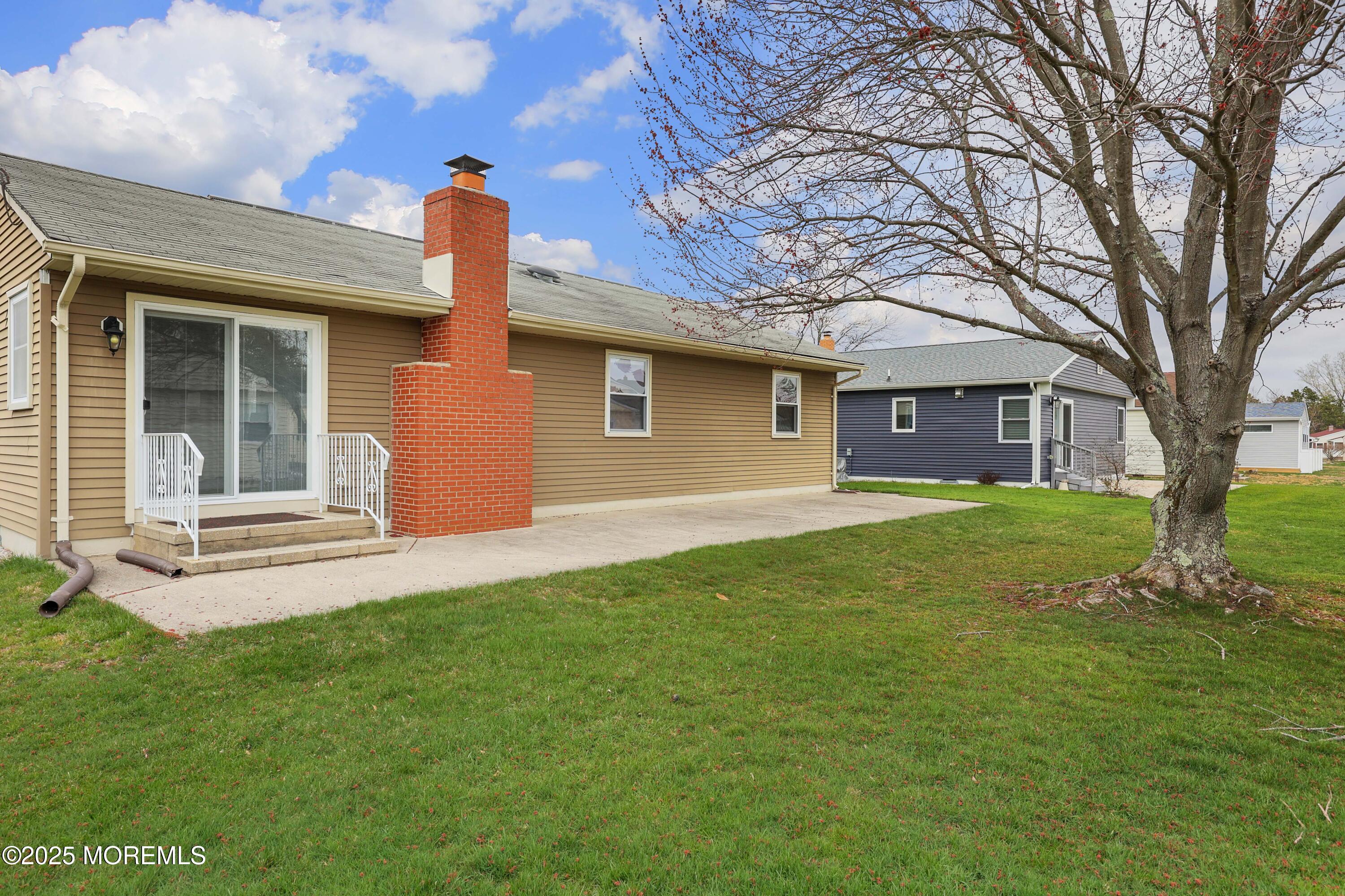 16 Mayaquez Lane, Toms River, New Jersey image 8