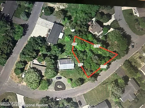 MLS: 22507309