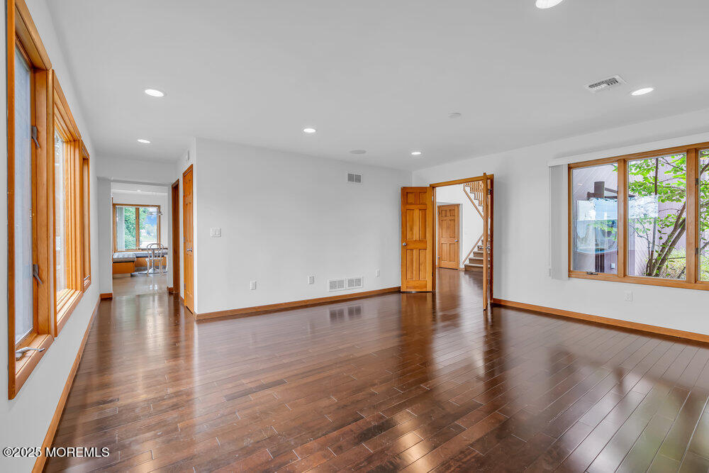 44 Lake Shore Drive, Red Bank, New Jersey image 40