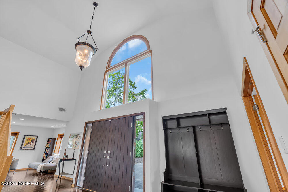 44 Lake Shore Drive, Red Bank, New Jersey image 15