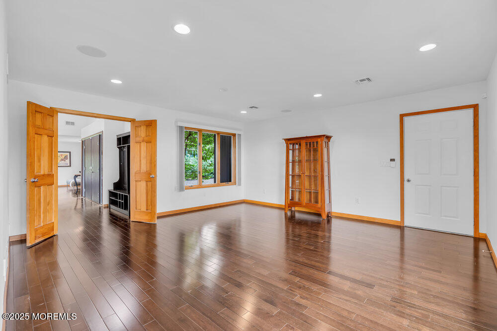 44 Lake Shore Drive, Red Bank, New Jersey image 39