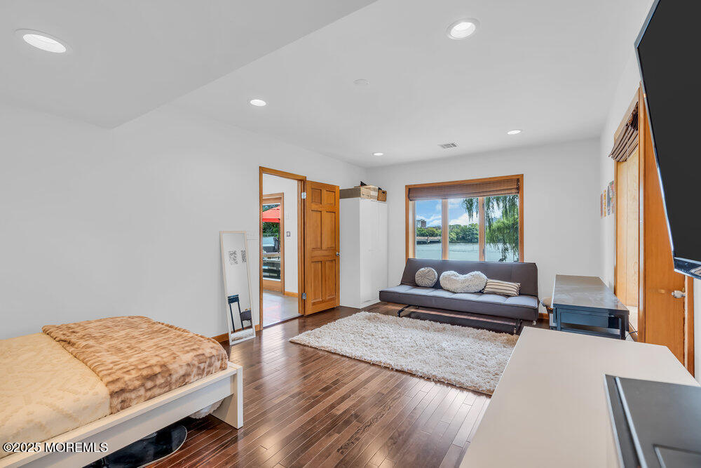 44 Lake Shore Drive, Red Bank, New Jersey image 42