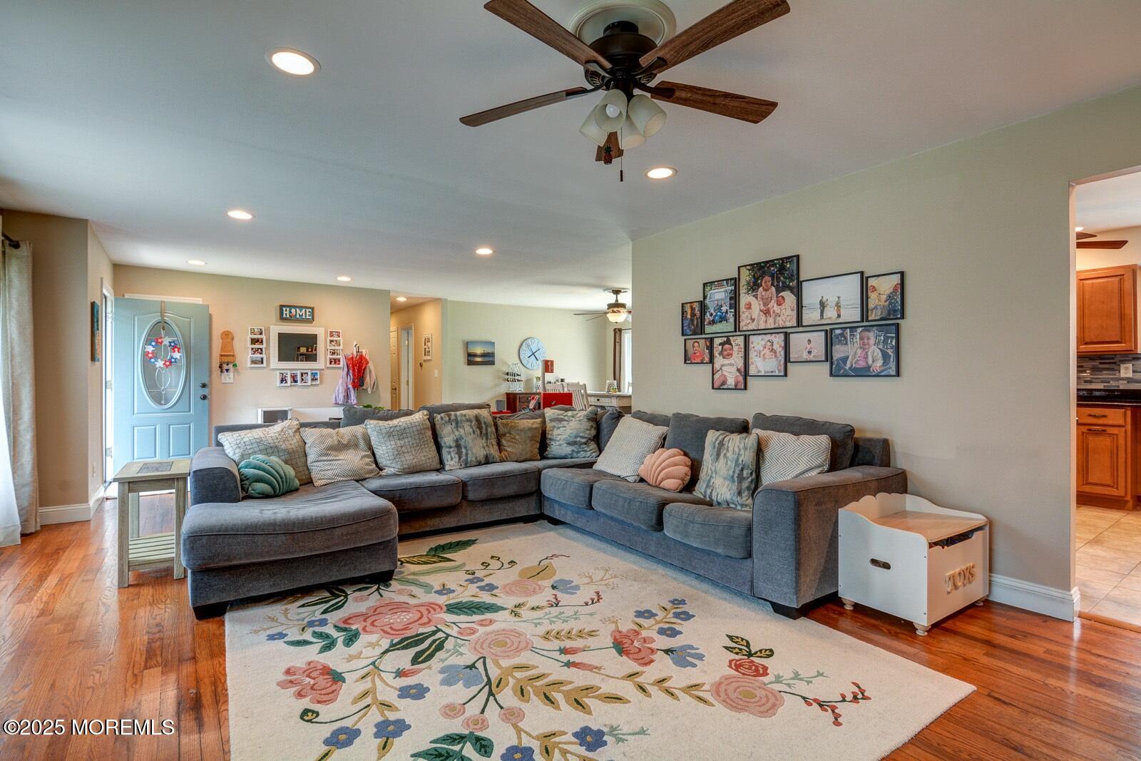 991 Alexandria Drive, Toms River, New Jersey image 2