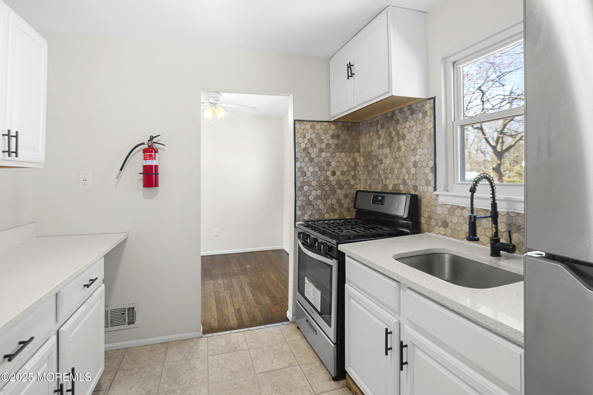 207 Ardmore Avenue, Toms River, New Jersey image 15