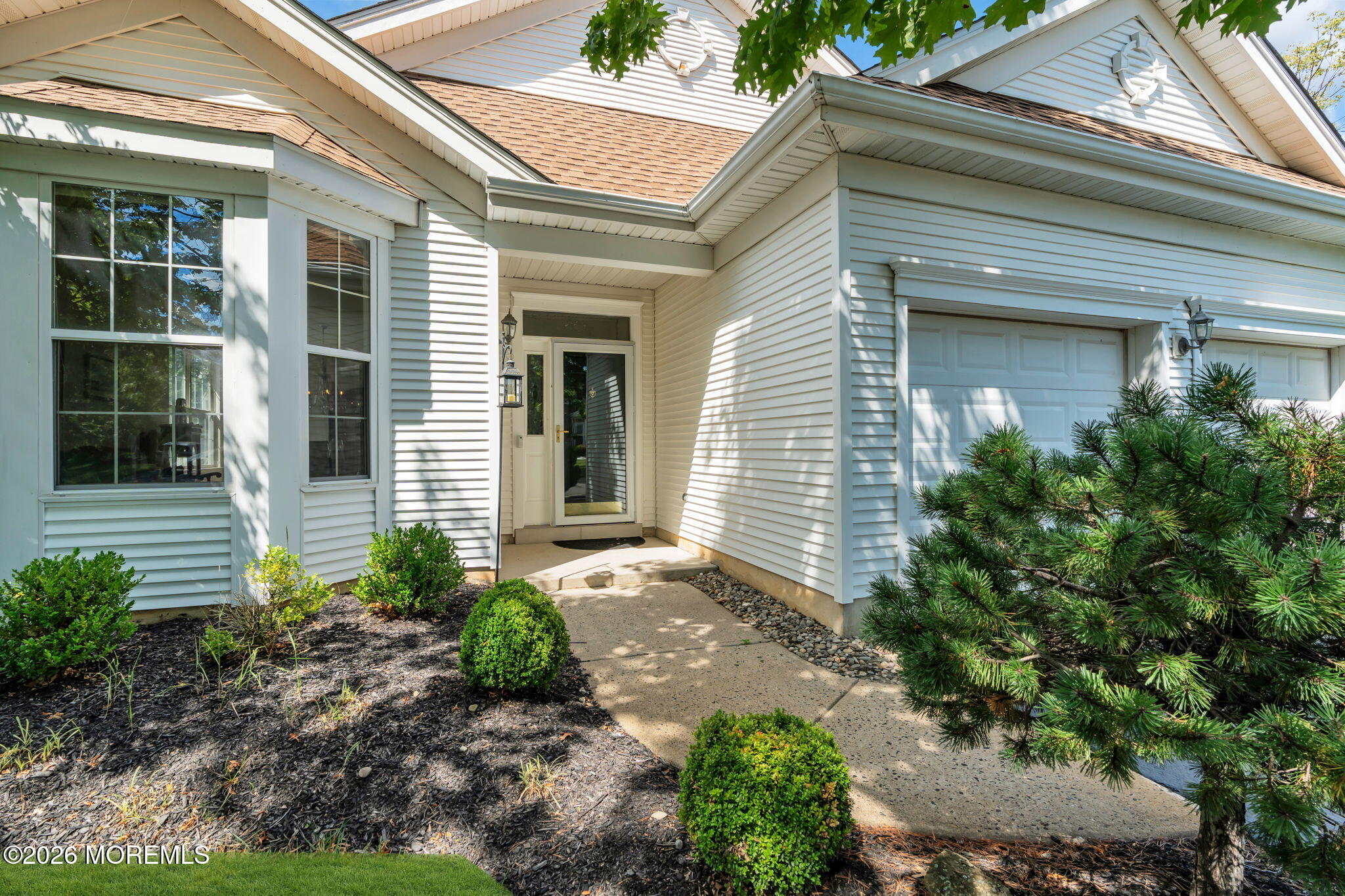 2593 Collier Road