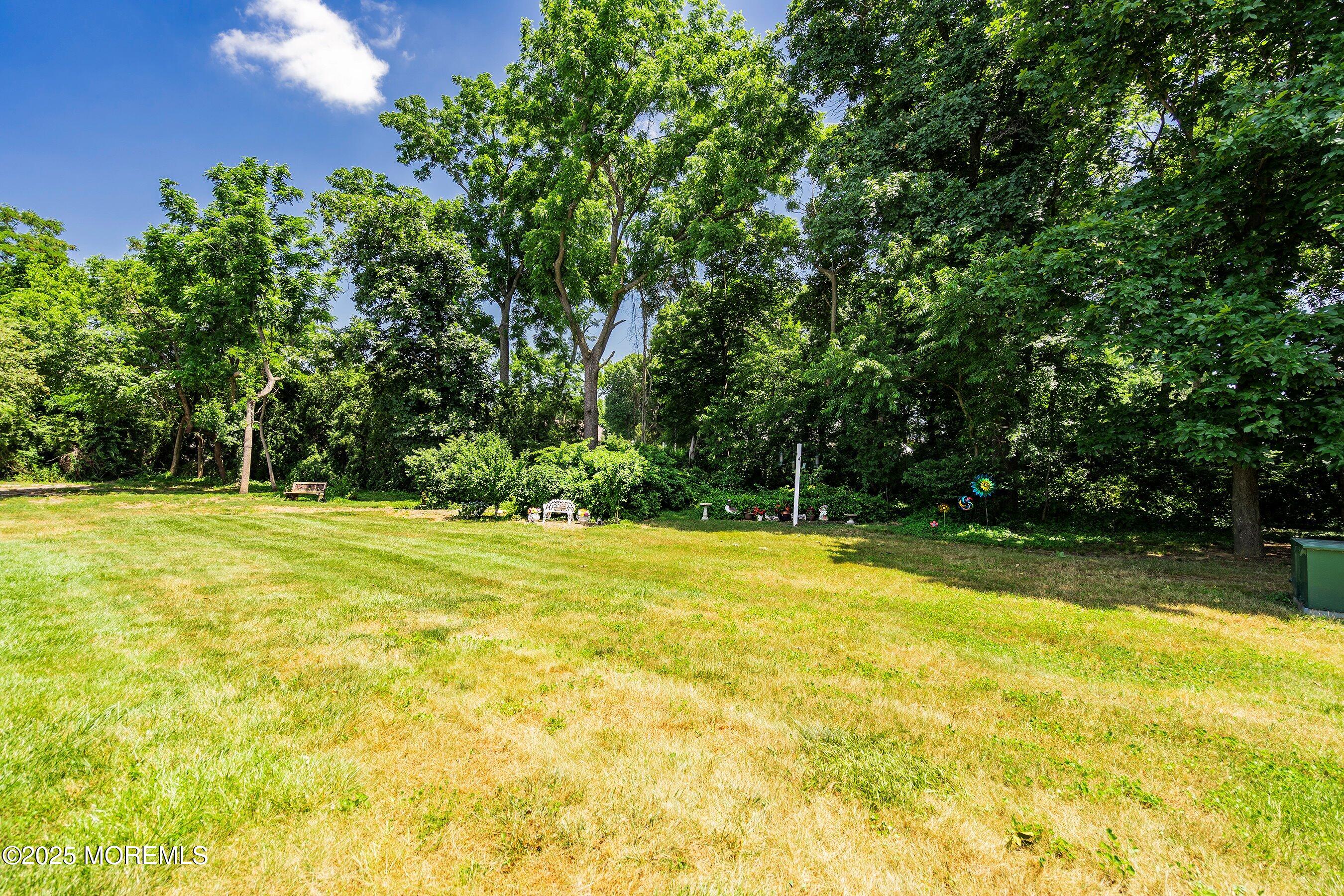 114 Bayview Court #125, Brick, New Jersey image 12