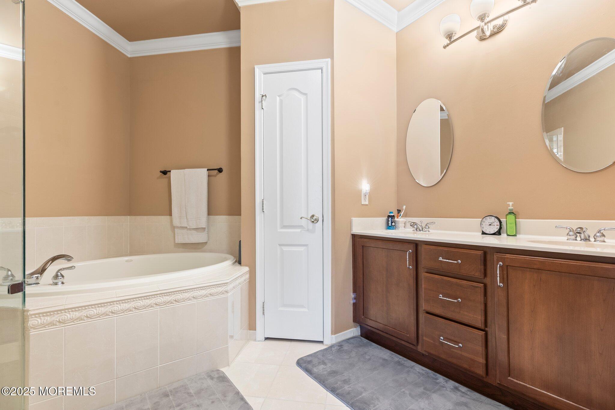 10318 Falston Circle #318, Old Bridge, New Jersey image 19