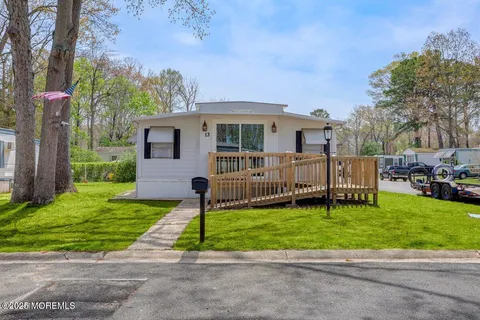 MLS: 22511967