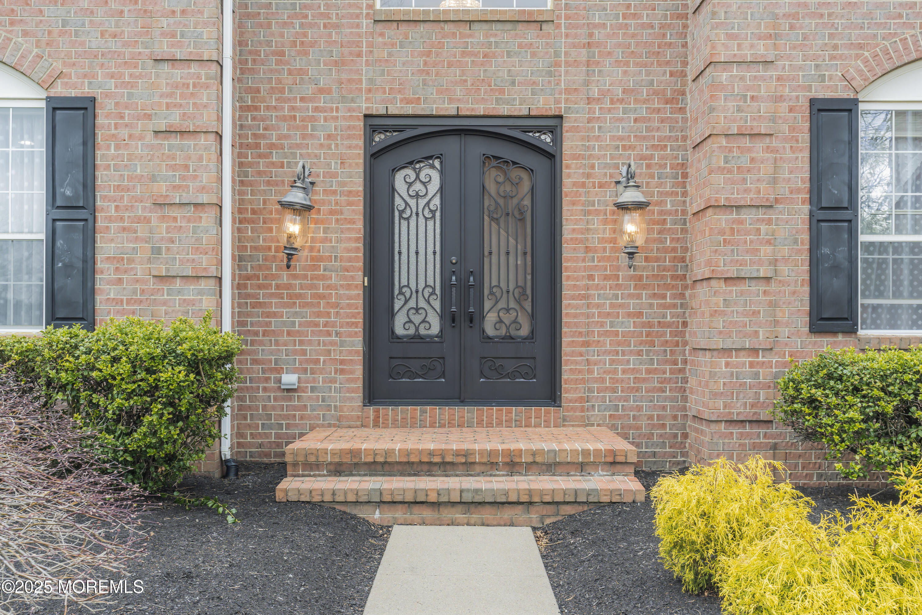 55 Cliffwood Drive, Allentown, New Jersey image 4
