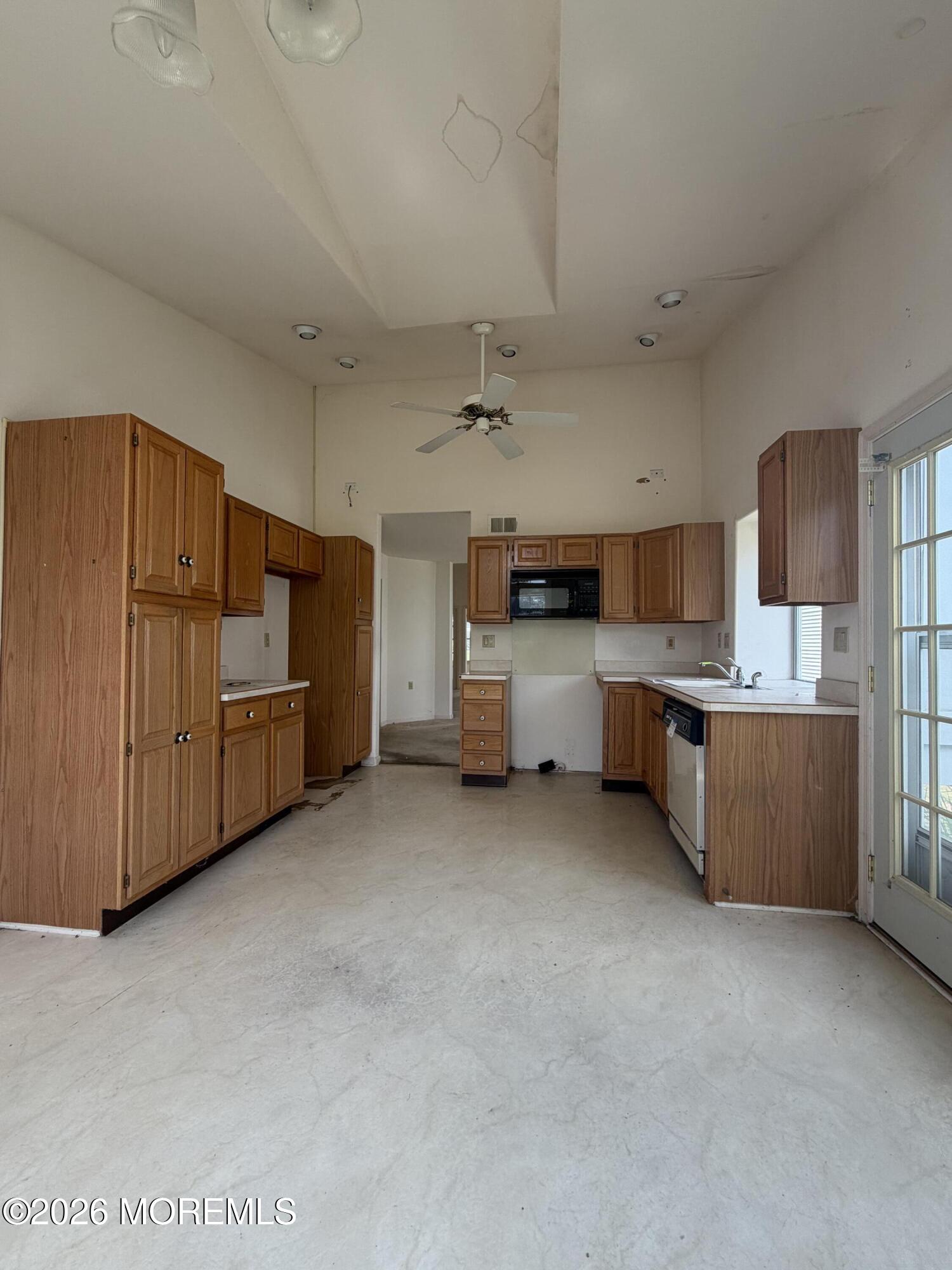 6 Mansfield Avenue