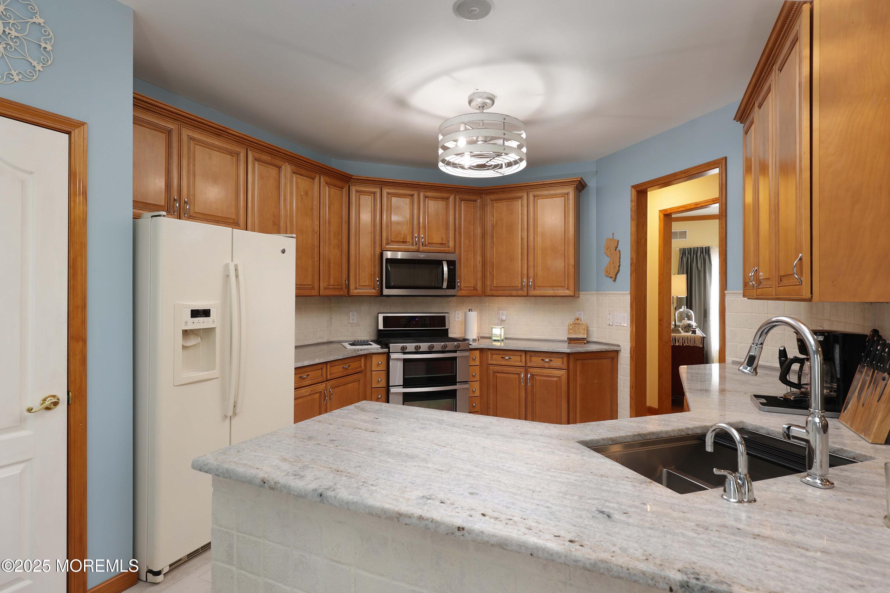 210 Sunrise Boulevard, Forked River, New Jersey image 12