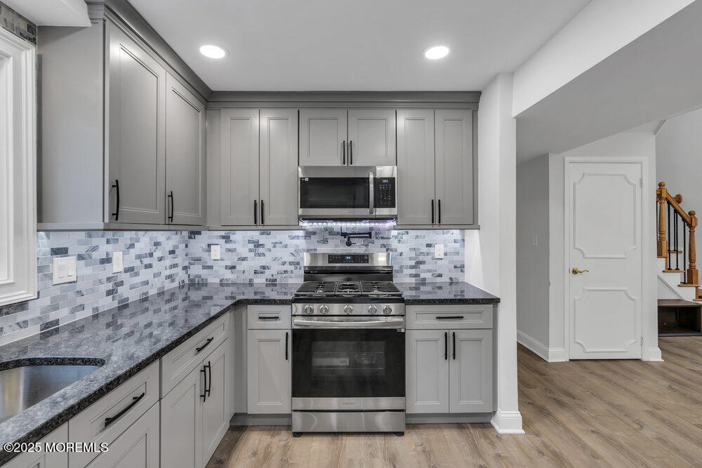 51 Sandburg Drive, Marlboro, New Jersey image 31