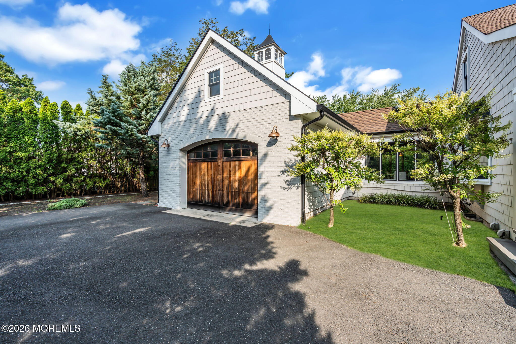 921 Riverview Drive