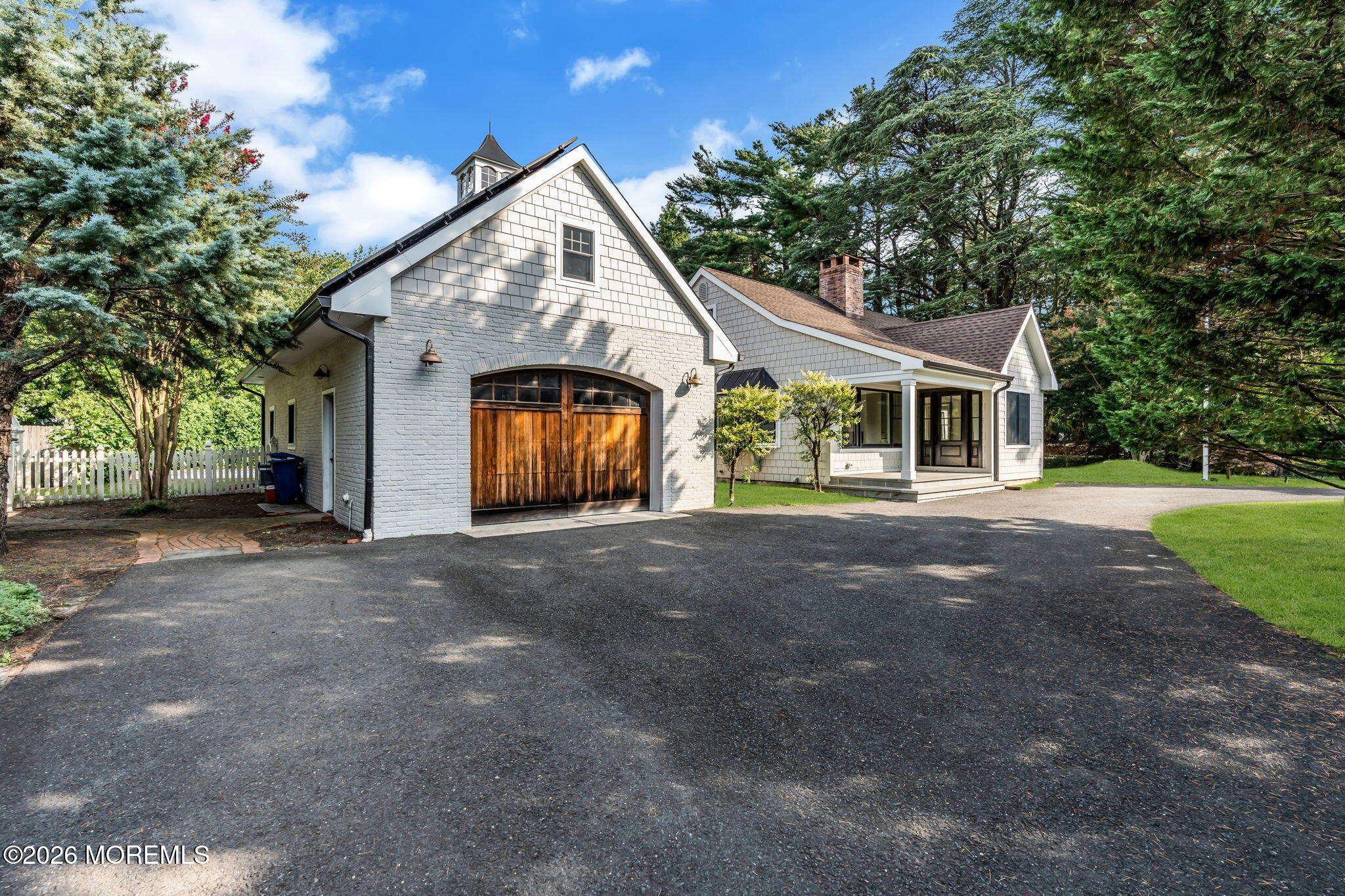 921 Riverview Drive