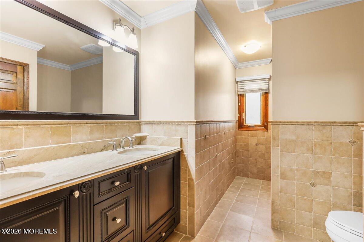 Freehold, New Jersey, 07728, United States, 4 Bedrooms Bedrooms, ,4 BathroomsBathrooms,Residential,Active,2037516