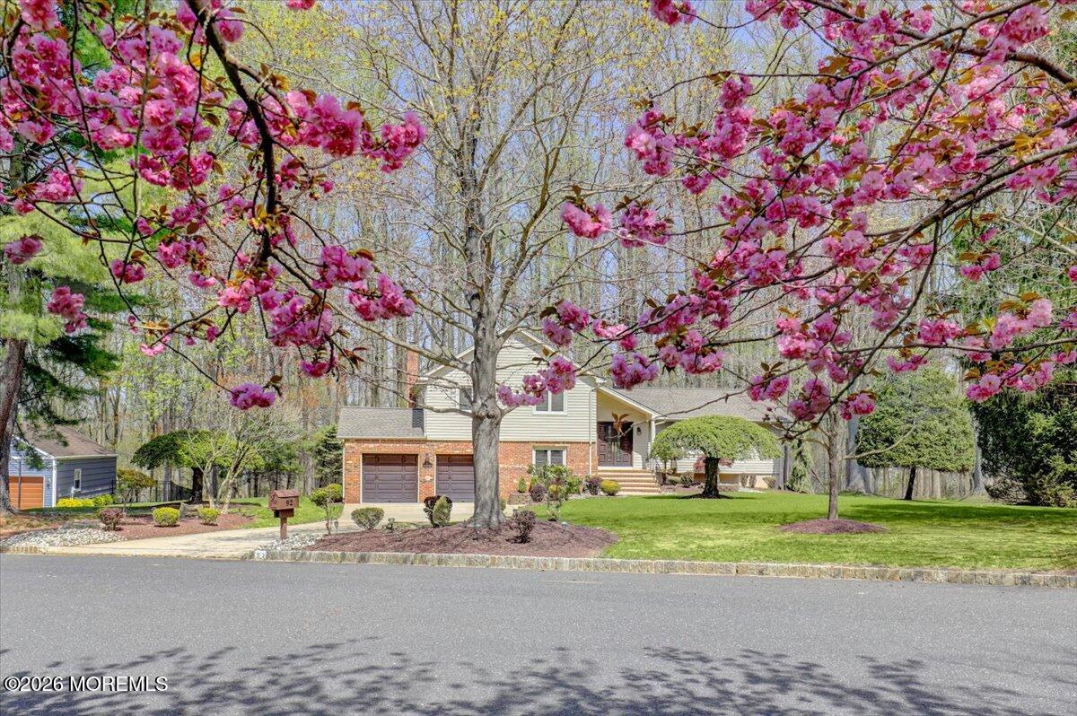 Freehold, New Jersey, 07728, United States, 4 Bedrooms Bedrooms, ,4 BathroomsBathrooms,Residential,Active,2037516