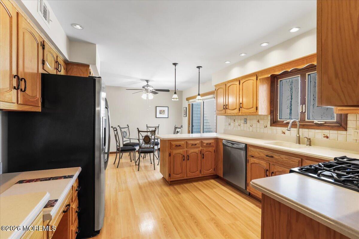 Freehold, New Jersey, 07728, United States, 4 Bedrooms Bedrooms, ,4 BathroomsBathrooms,Residential,Active,2037516