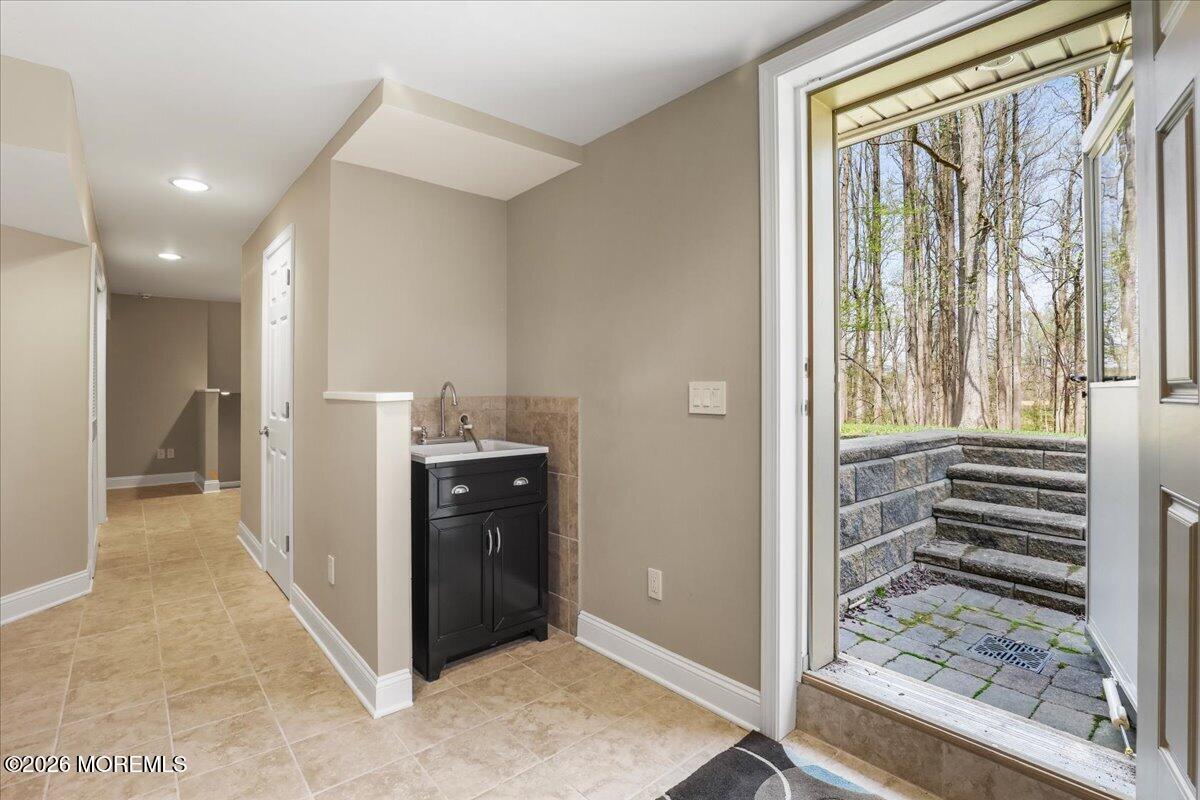 Freehold, New Jersey, 07728, United States, 4 Bedrooms Bedrooms, ,4 BathroomsBathrooms,Residential,Active,2037516