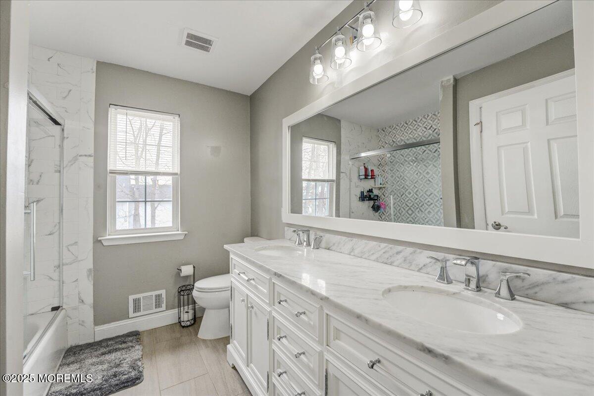 218 Kelly Lynn Lane, Brick, New Jersey image 24