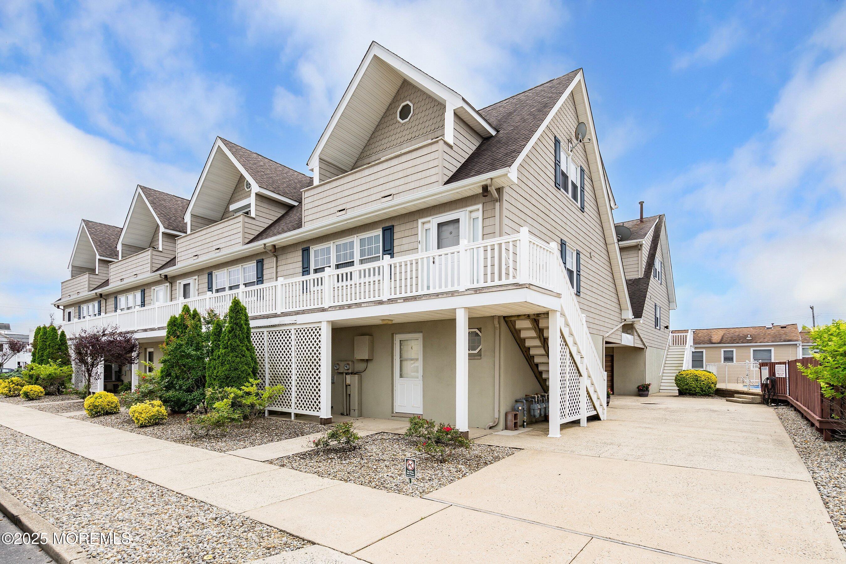 1301 SW Central Avenue A3