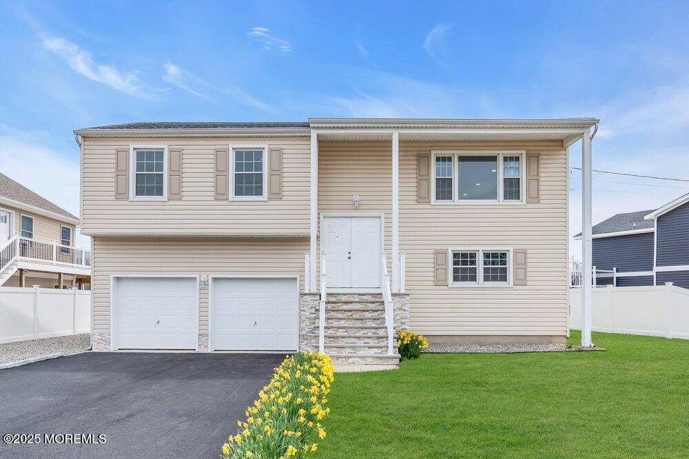 26 Mermaid Road, Toms River, New Jersey image 1