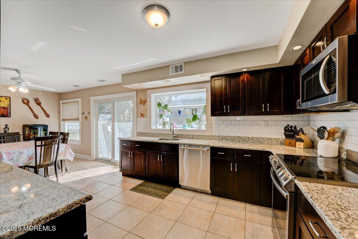 11 Valley Road, Manalapan, New Jersey image 12