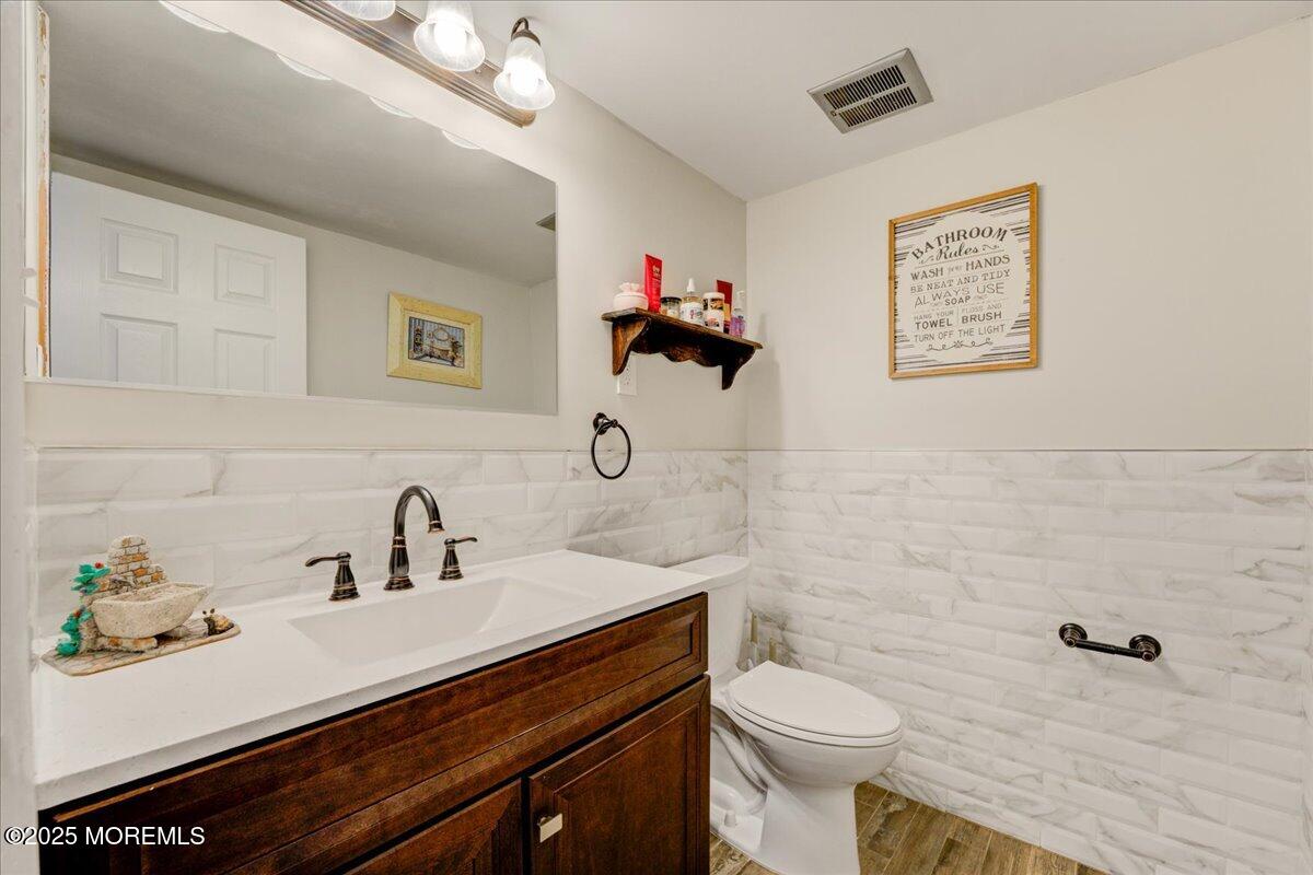 11 Valley Road, Manalapan, New Jersey image 15