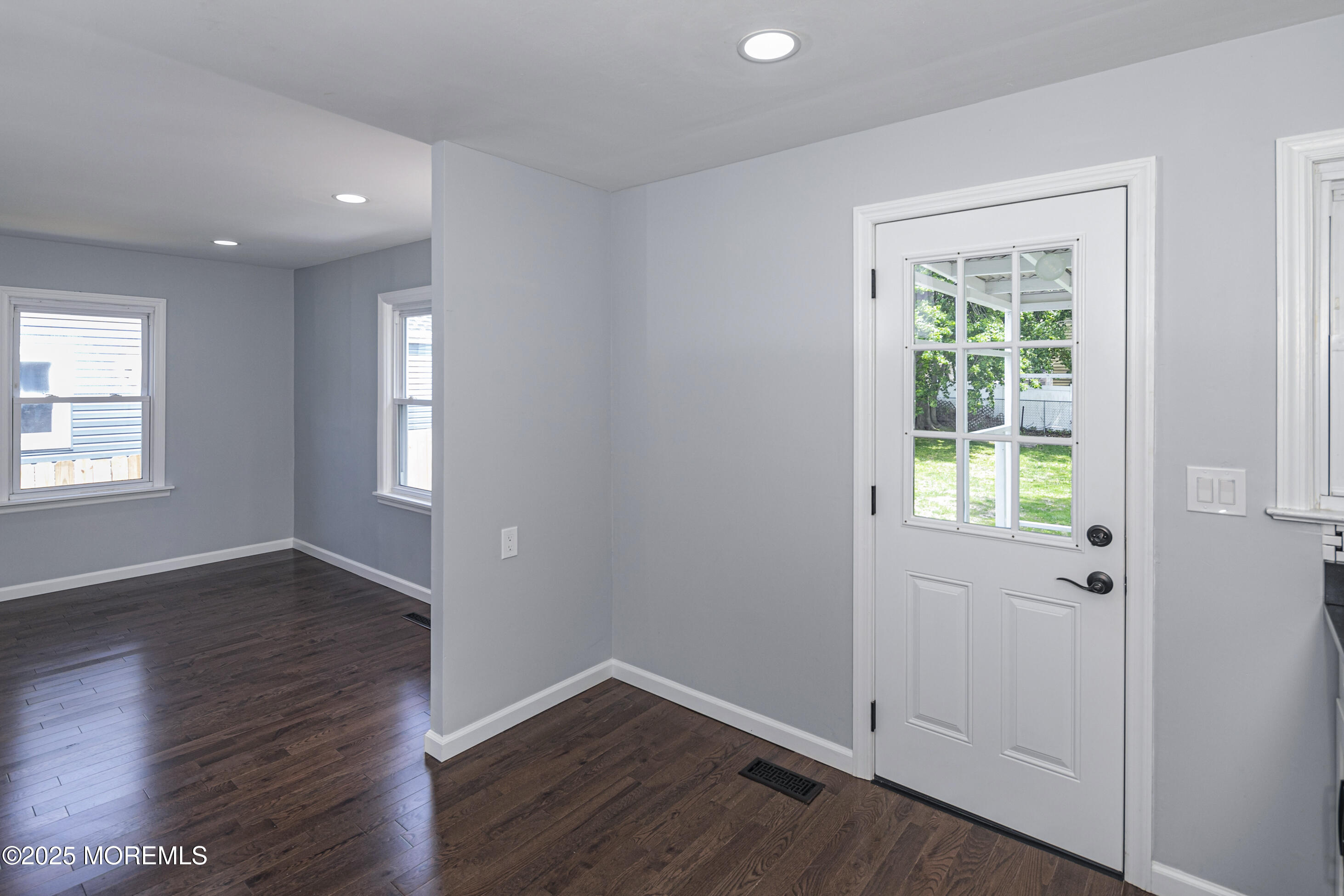 130 Mechanic Street, Hightstown, New Jersey image 2
