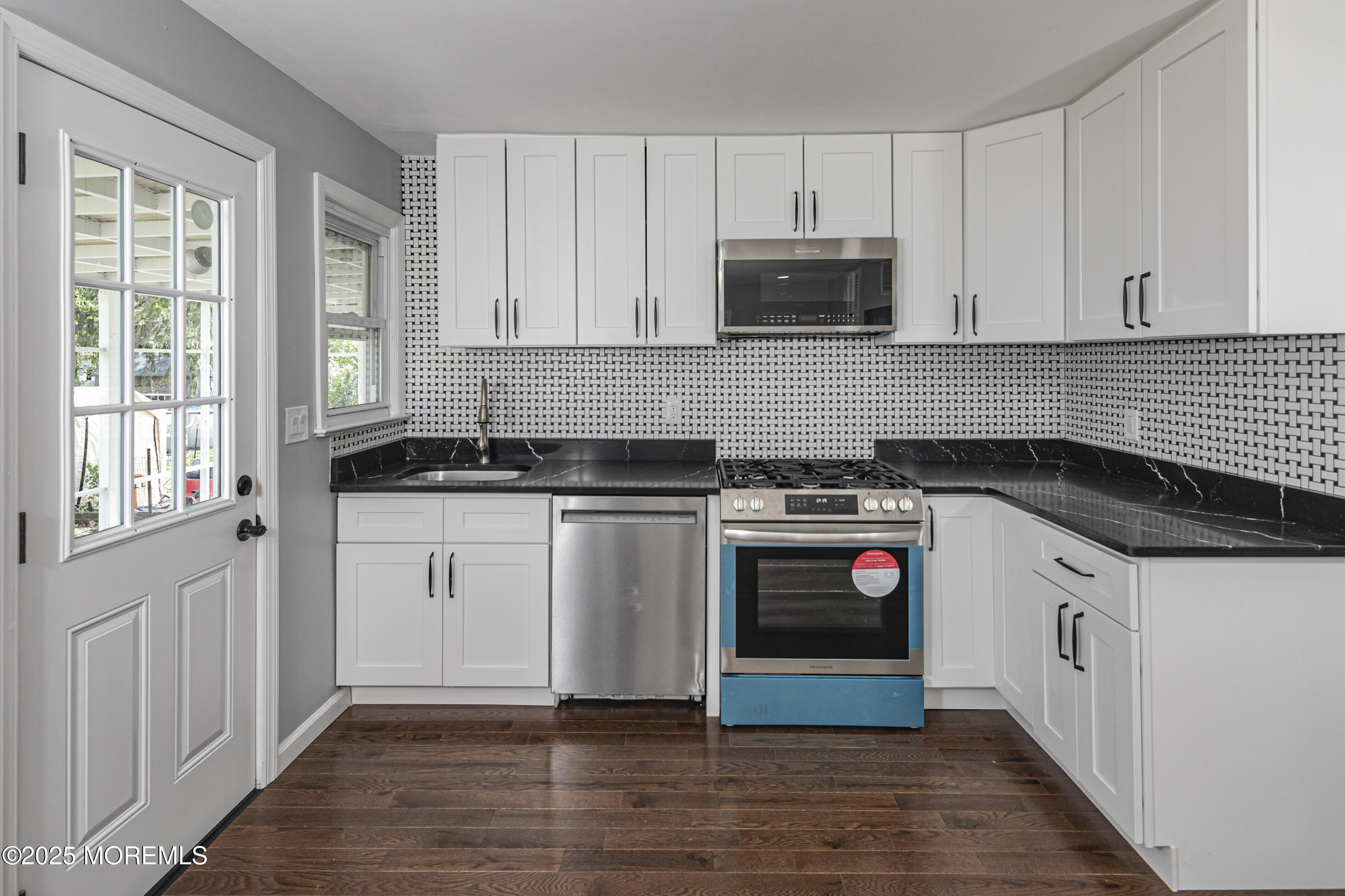 130 Mechanic Street, Hightstown, New Jersey image 12