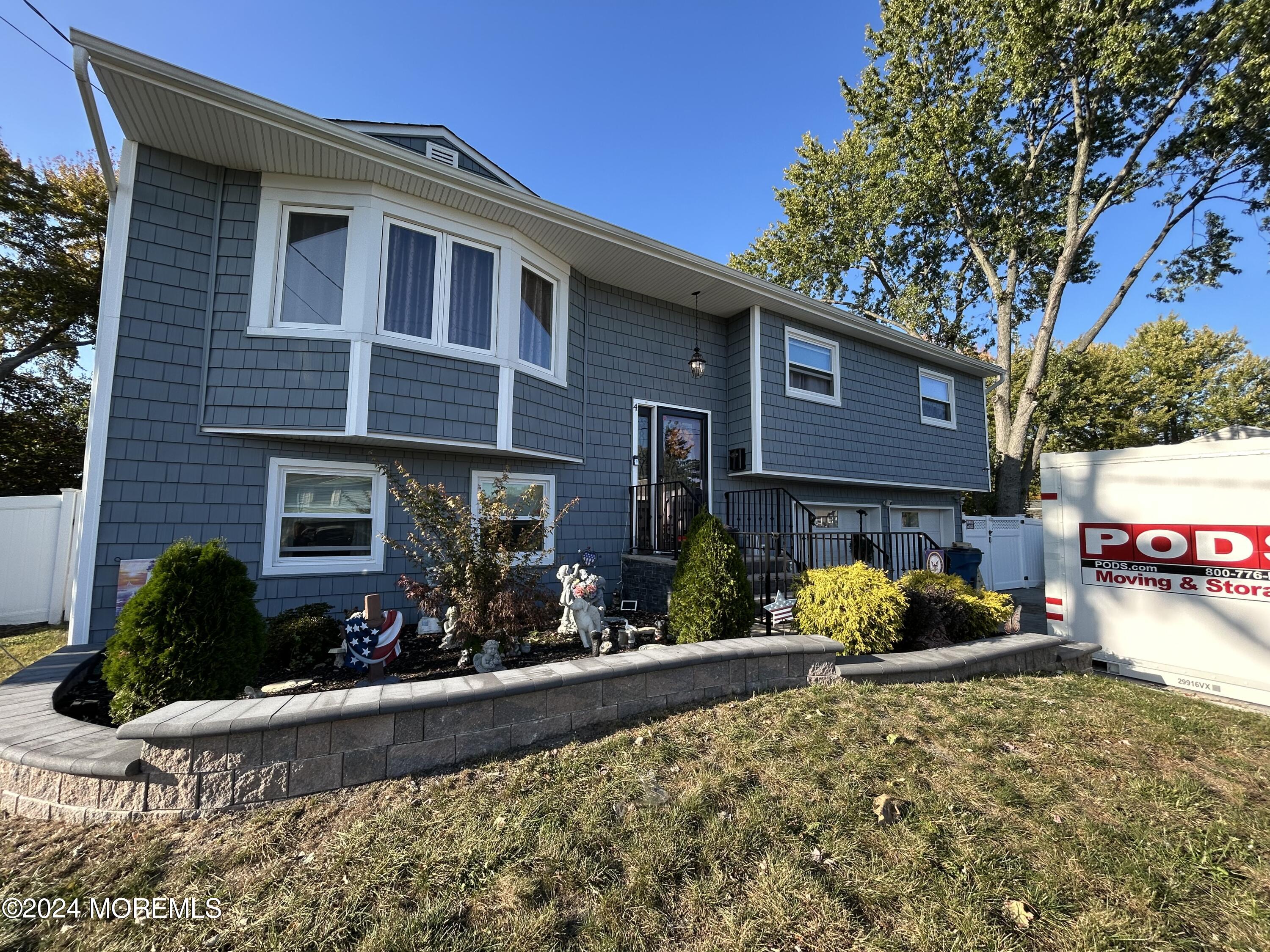 4 Daniel Drive, Hazlet, New Jersey image 1