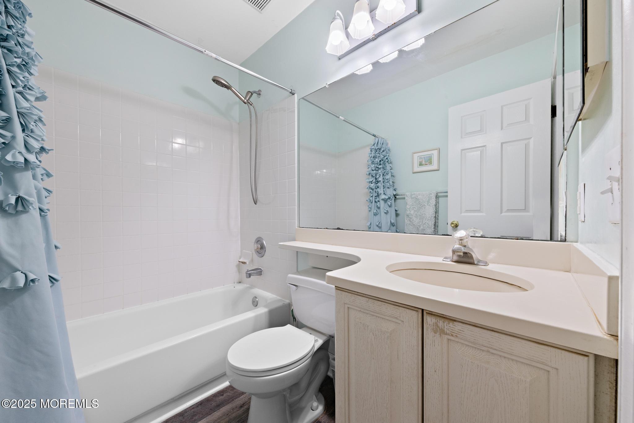 2060 Benjamin Circle, Wall, New Jersey image 32