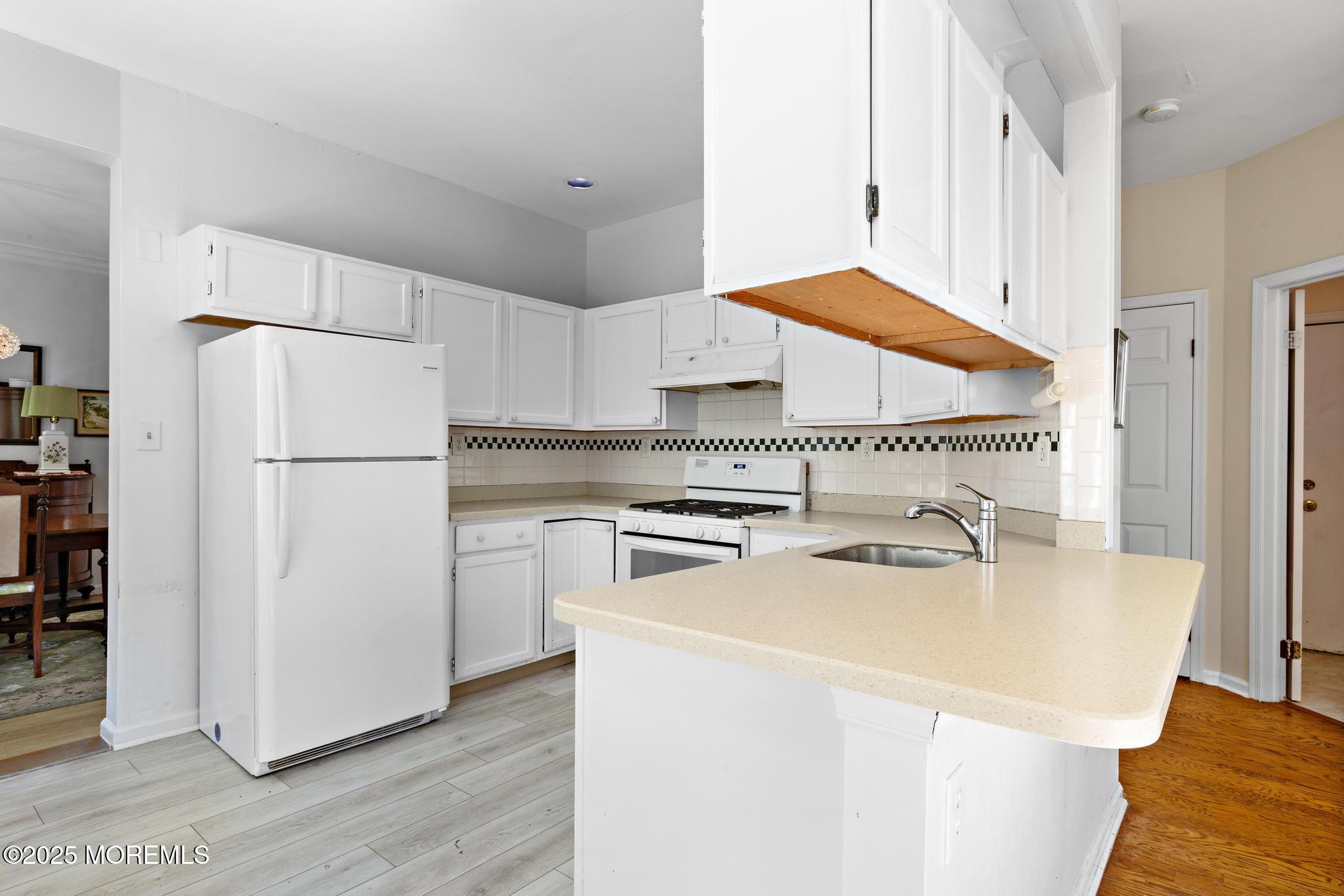 2060 Benjamin Circle, Wall, New Jersey image 15
