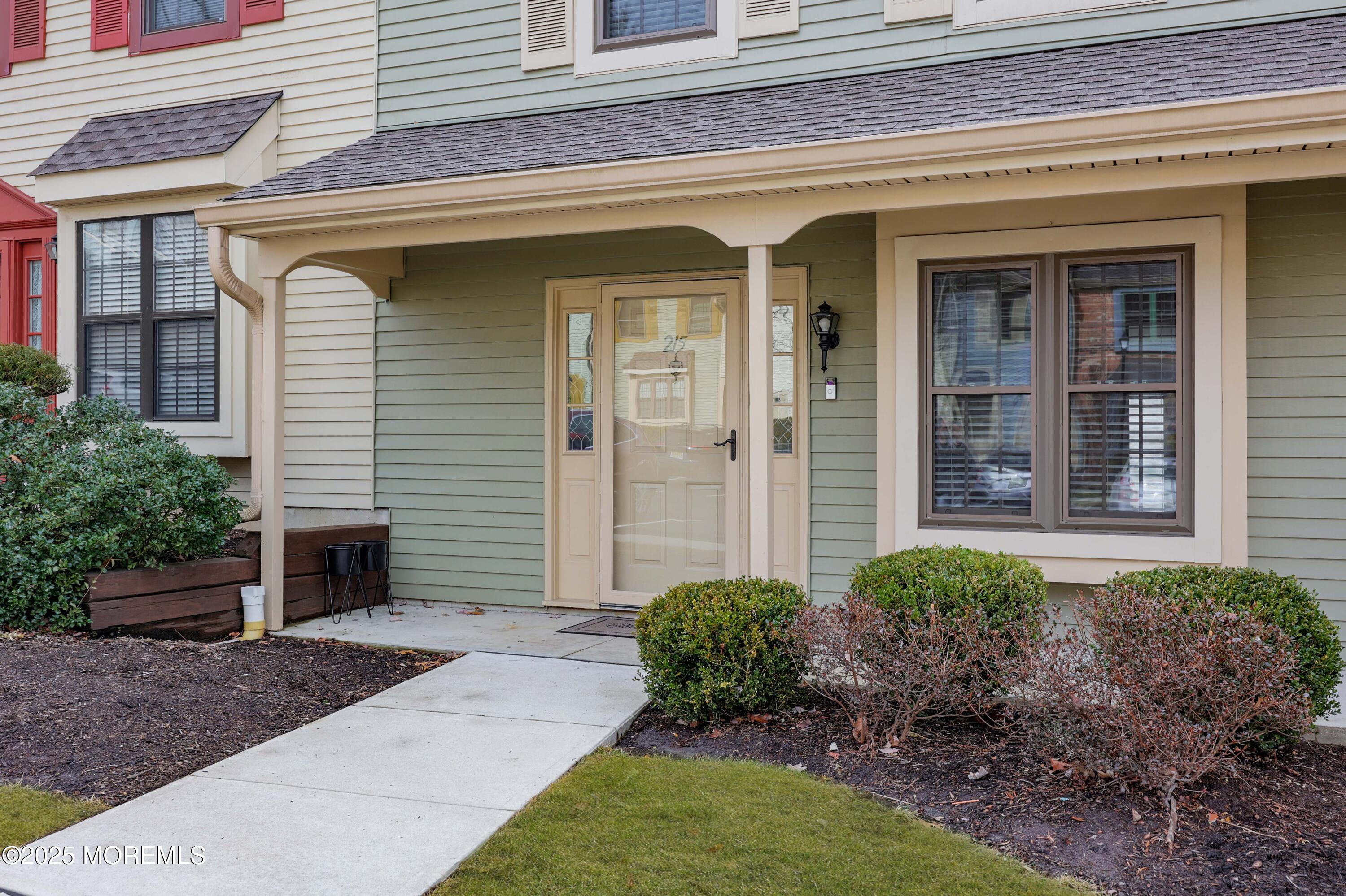215 Haverford Court, Aberdeen, New Jersey image 4
