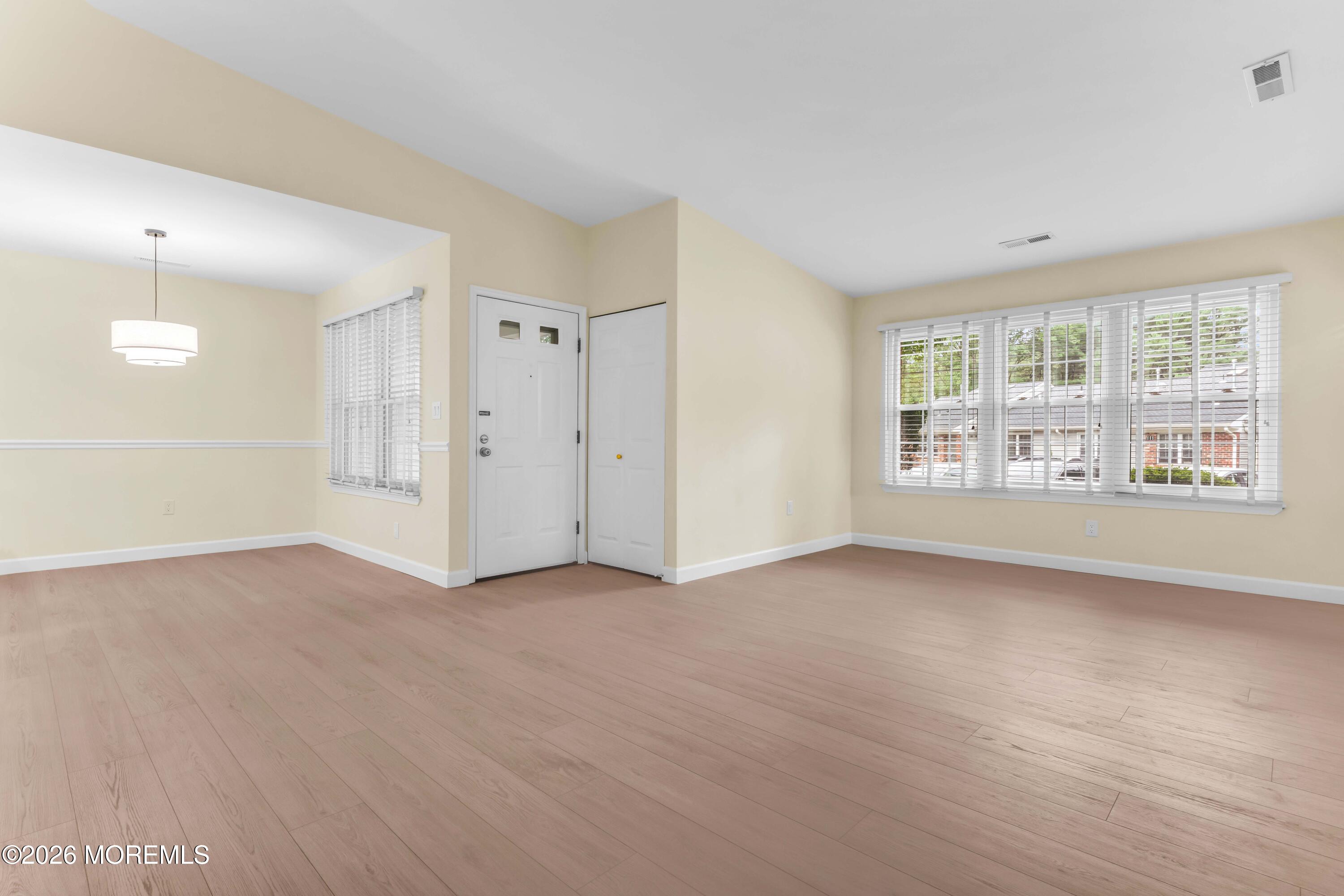 100 Viburnum Terrace 300