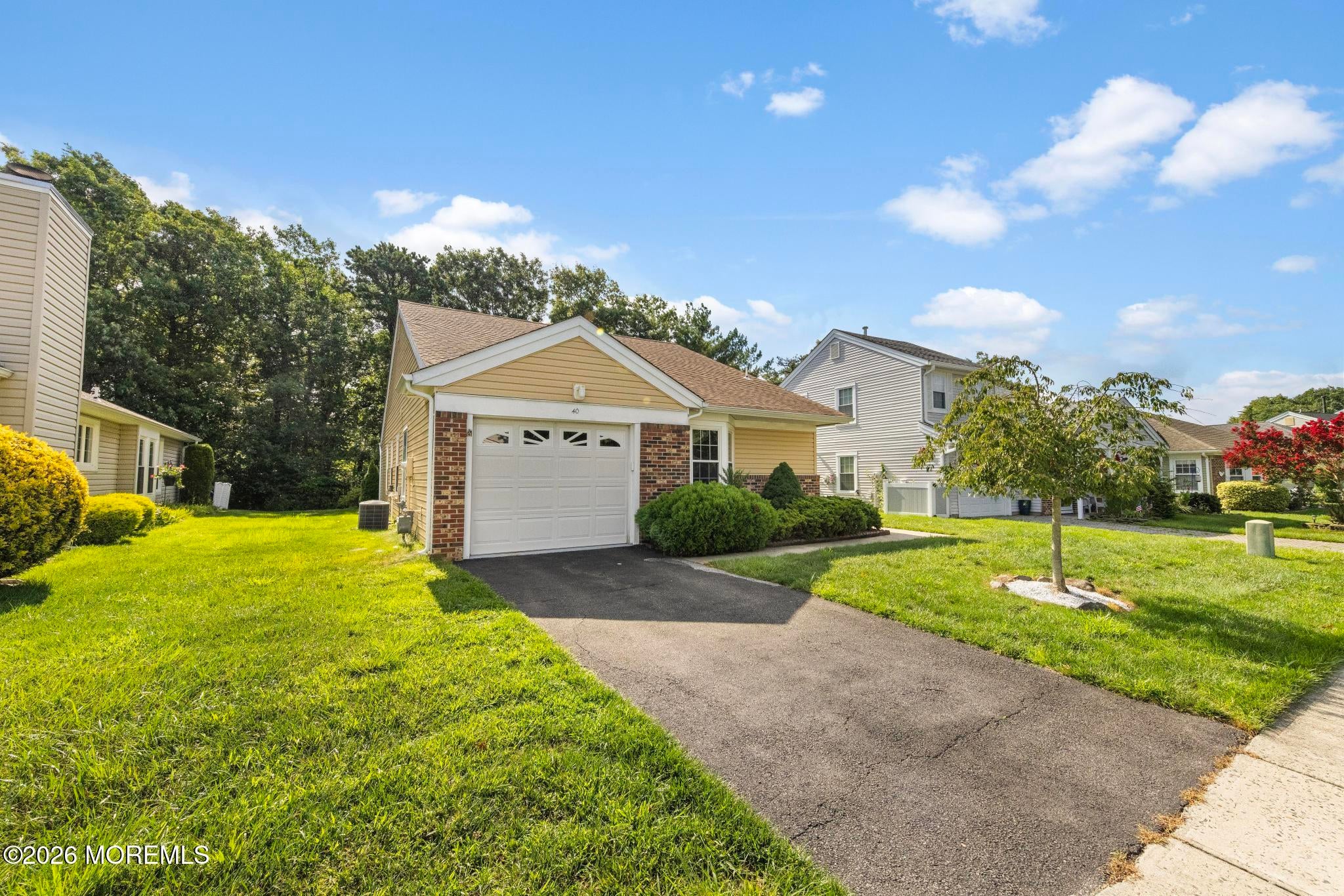 40 Pine Oak Boulevard