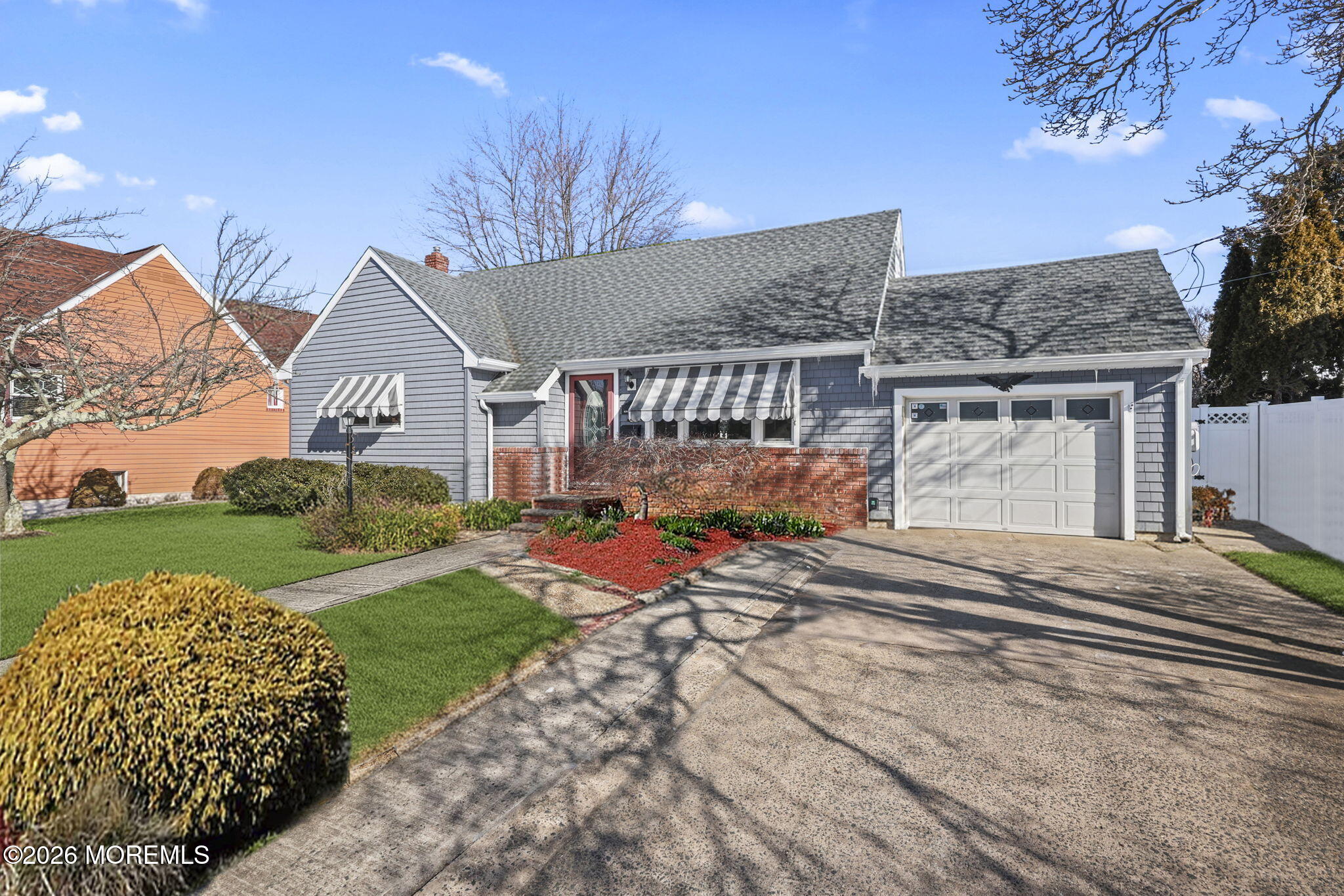 114 Memorial Parkway