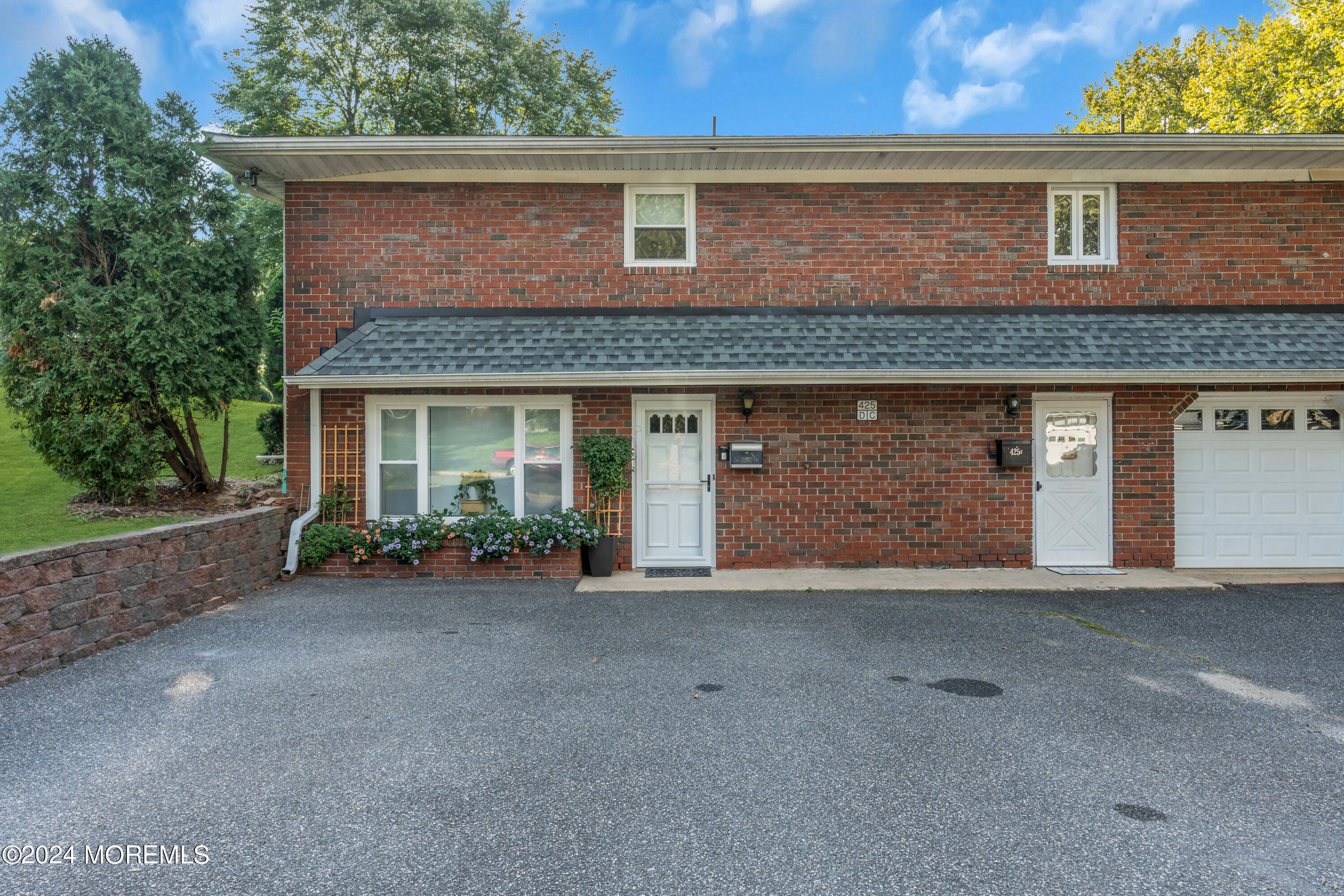 425D Laurel Brook Drive, Brick, New Jersey image 3