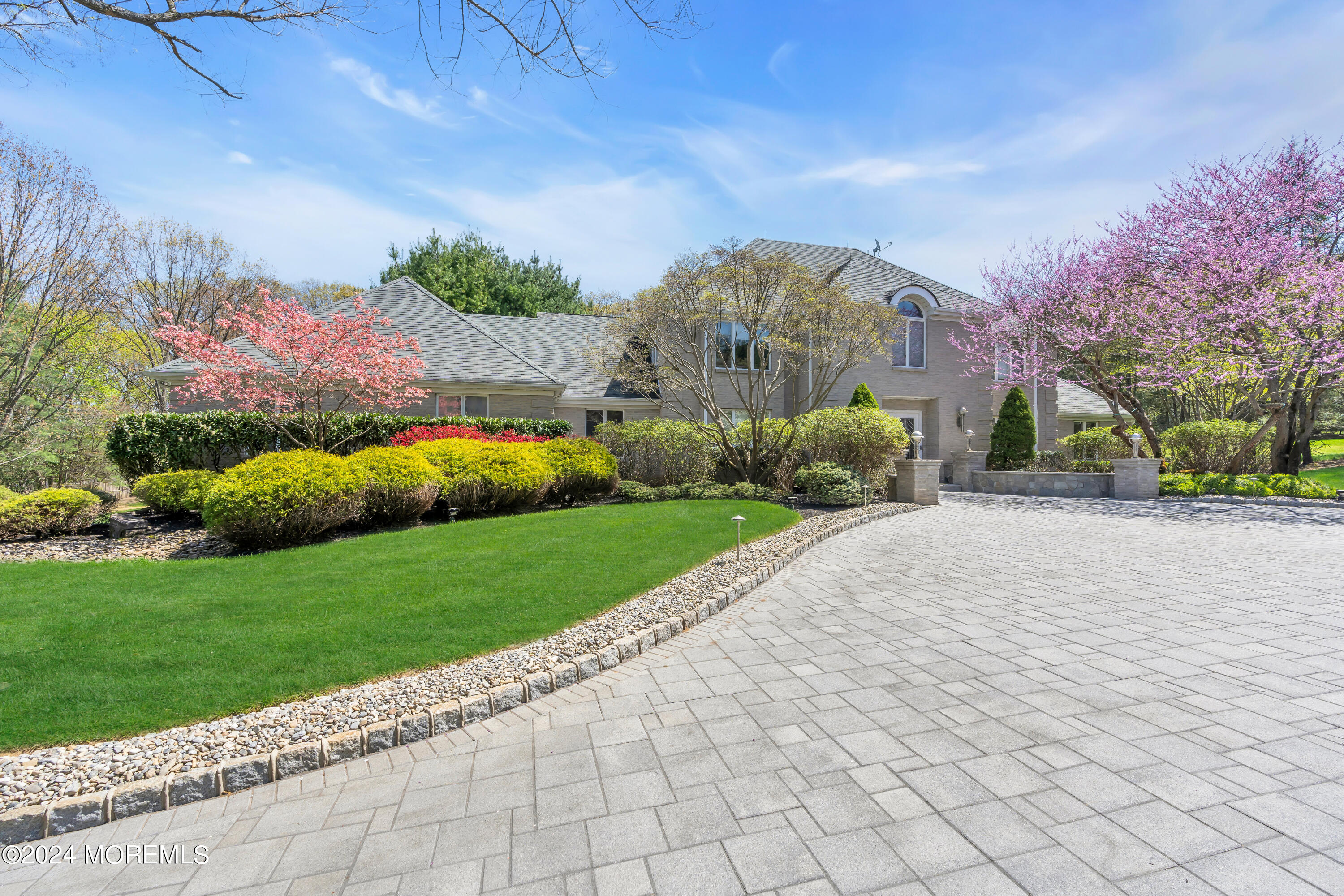 17 Country Club Lane, Marlboro, New Jersey image 3