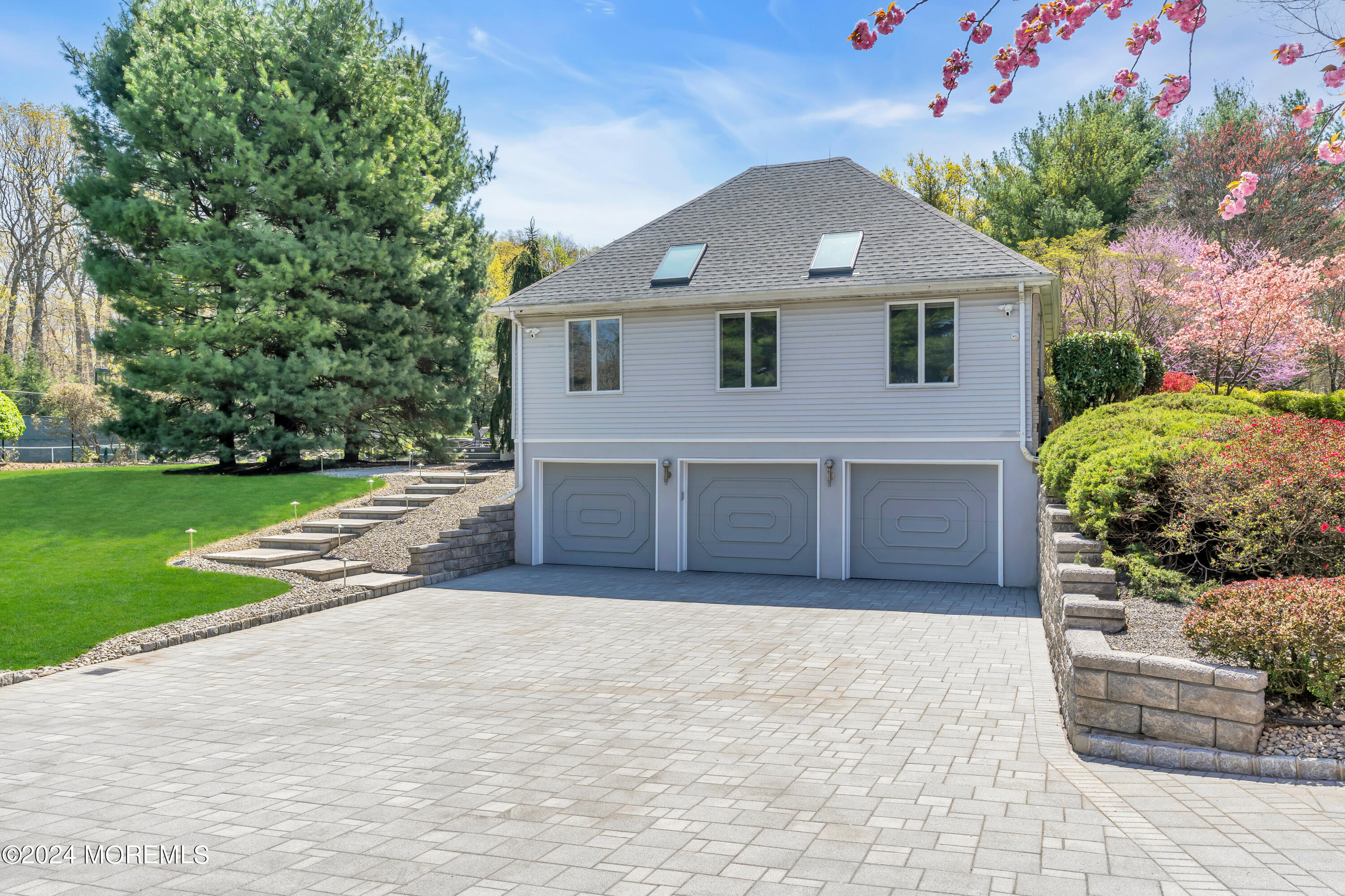 17 Country Club Lane, Marlboro, New Jersey image 5