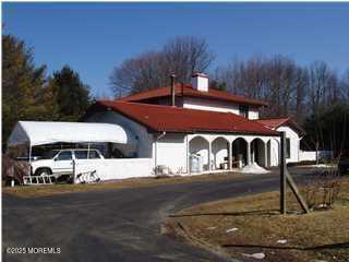 134 Mccaffery Road, Manalapan, New Jersey image 1
