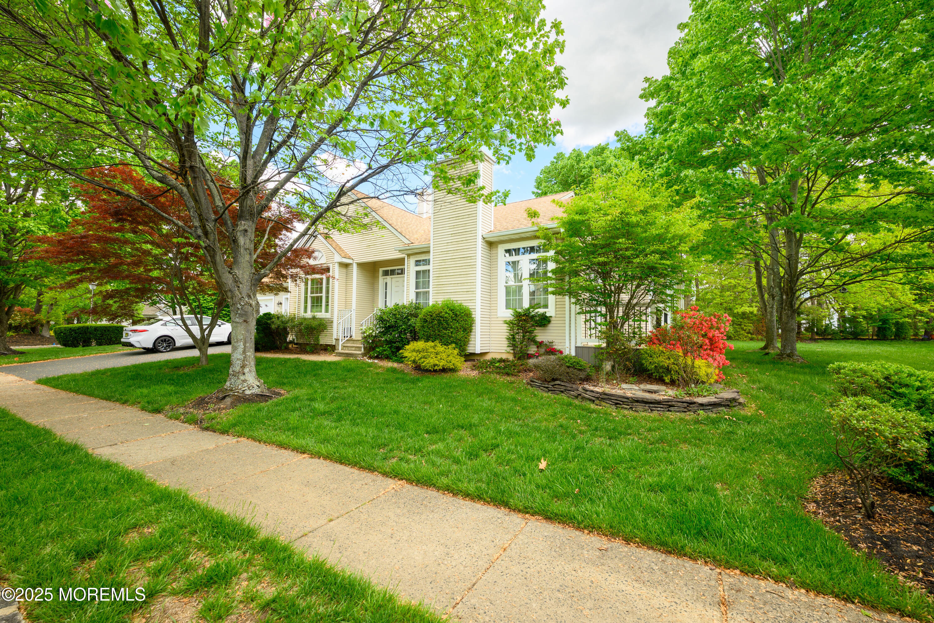 30 Springlawn Drive, Lakewood, New Jersey image 2
