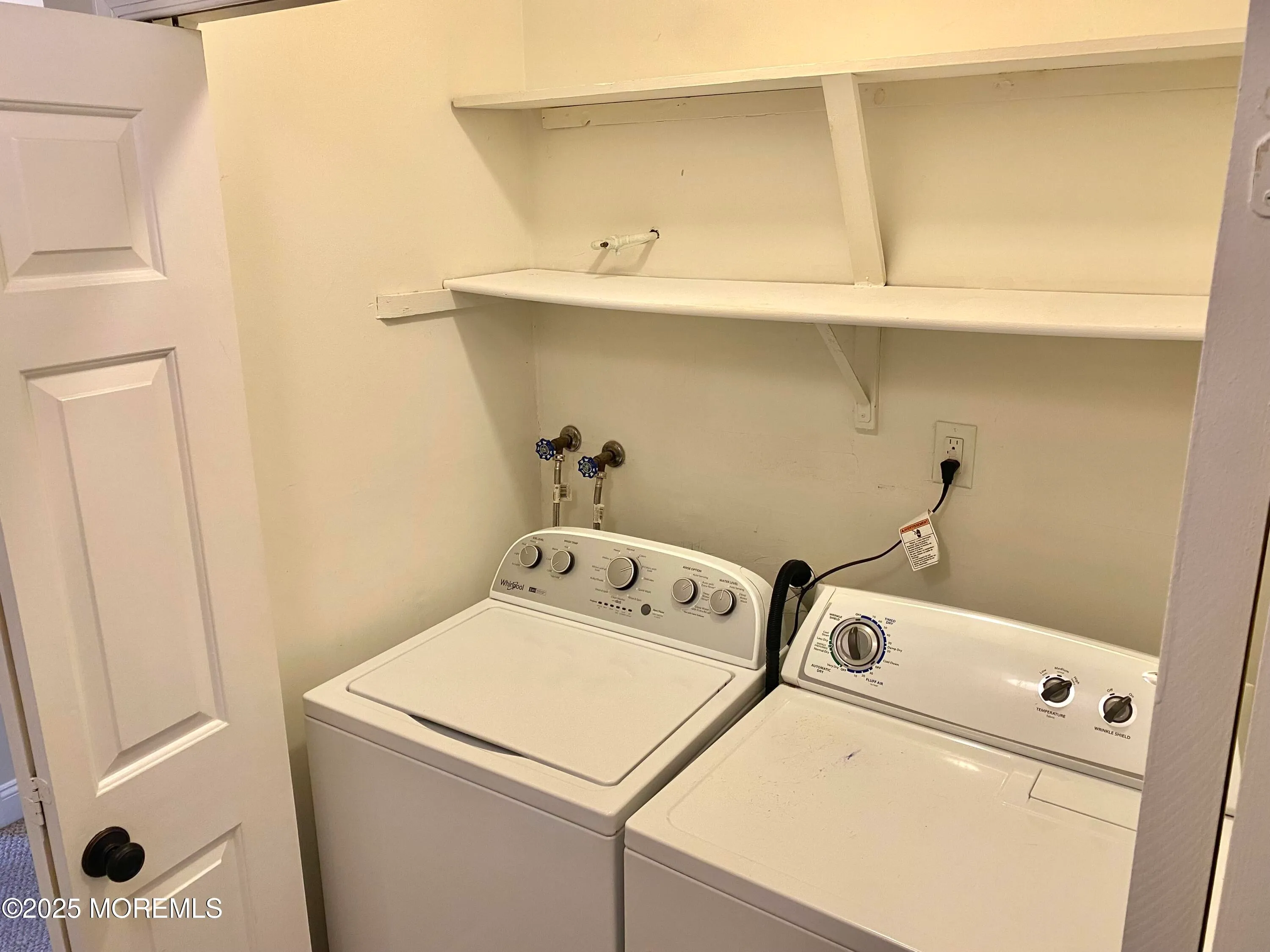 Spring Lake Heights, New Jersey 07762, United States, 2 Bedrooms Bedrooms, ,2 BathroomsBathrooms,Residential,Pending,100091