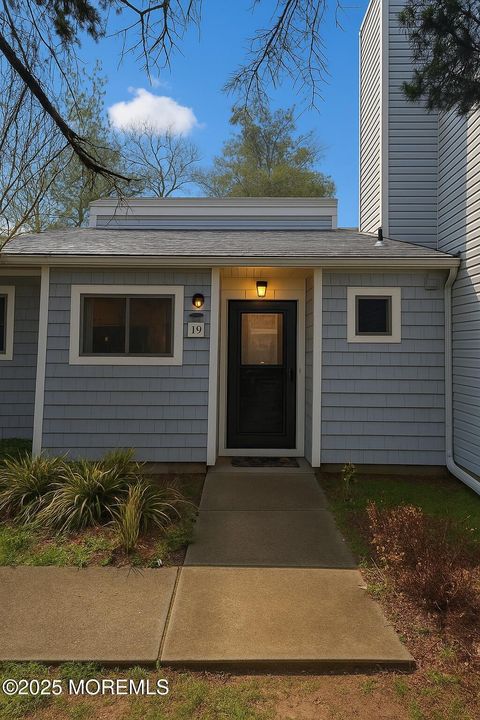 19 Helene Court Tinton Falls NJ 07724