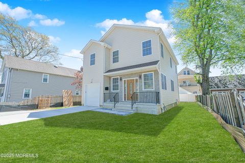 Homes For Sale - 147 Old Bridge Tpke<br/> Middlesex County, East Brunswick, NJ 08816