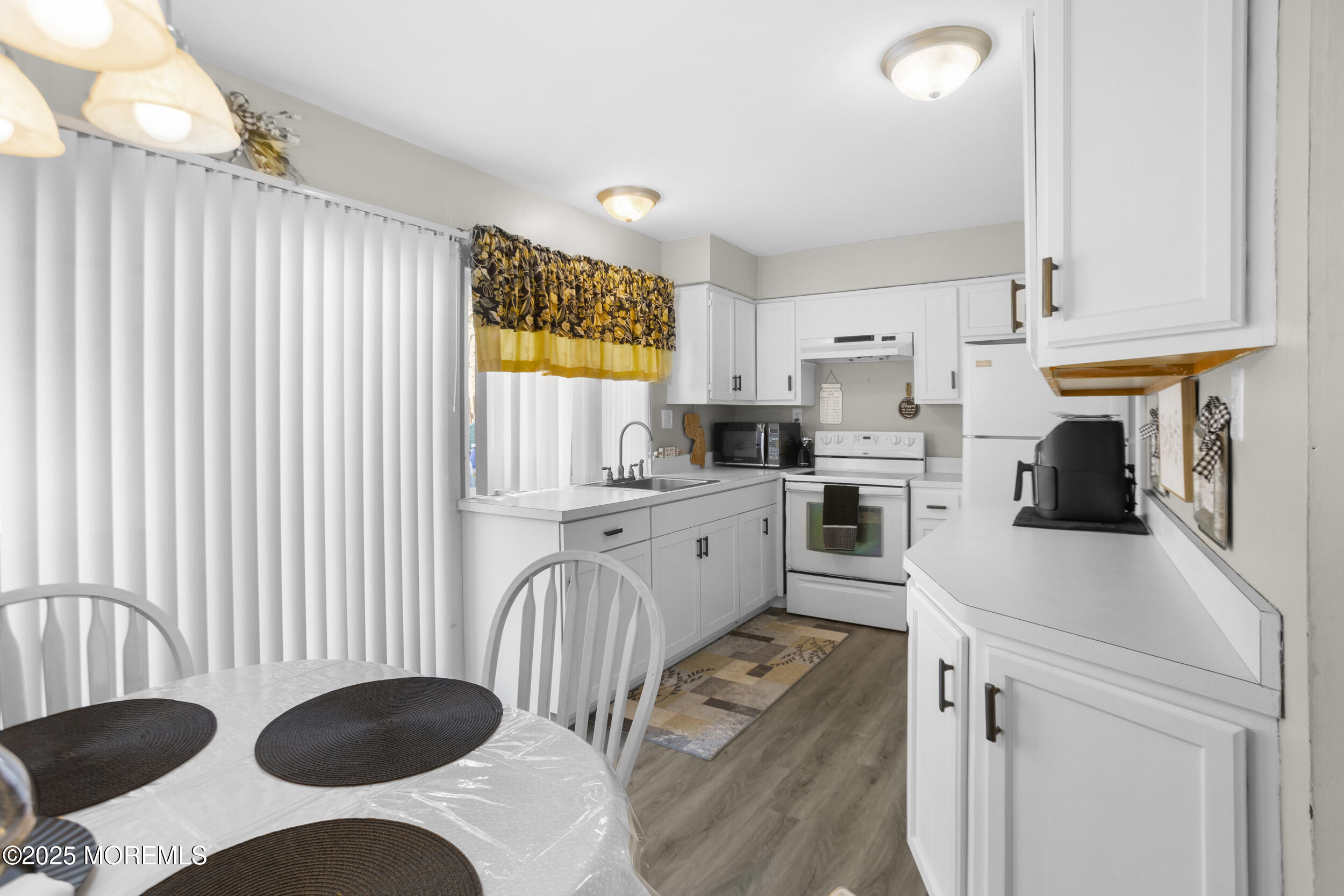 192 Coventry Drive, Lakewood, New Jersey image 12