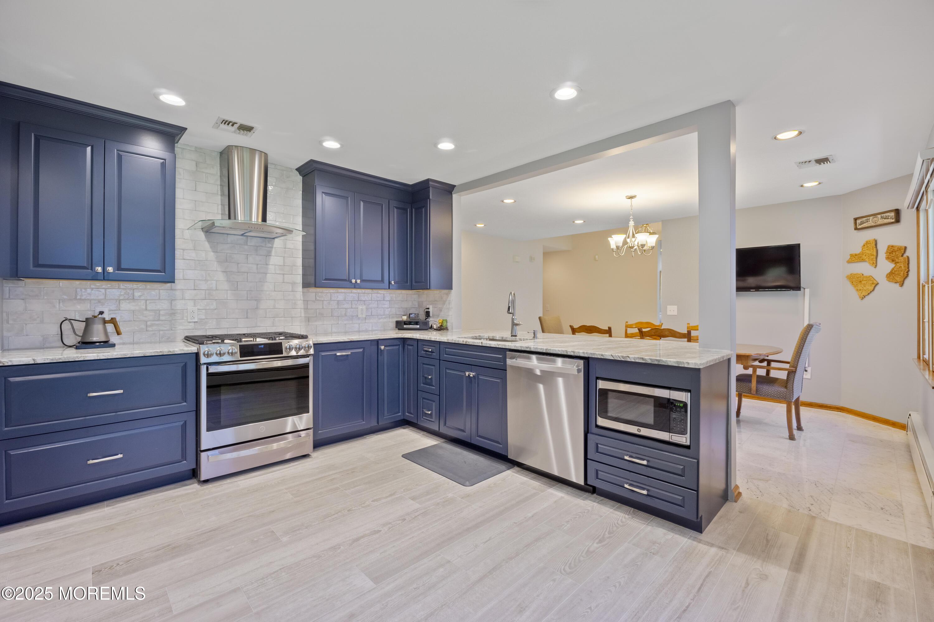 2288 Tomera Place, Toms River, New Jersey image 16