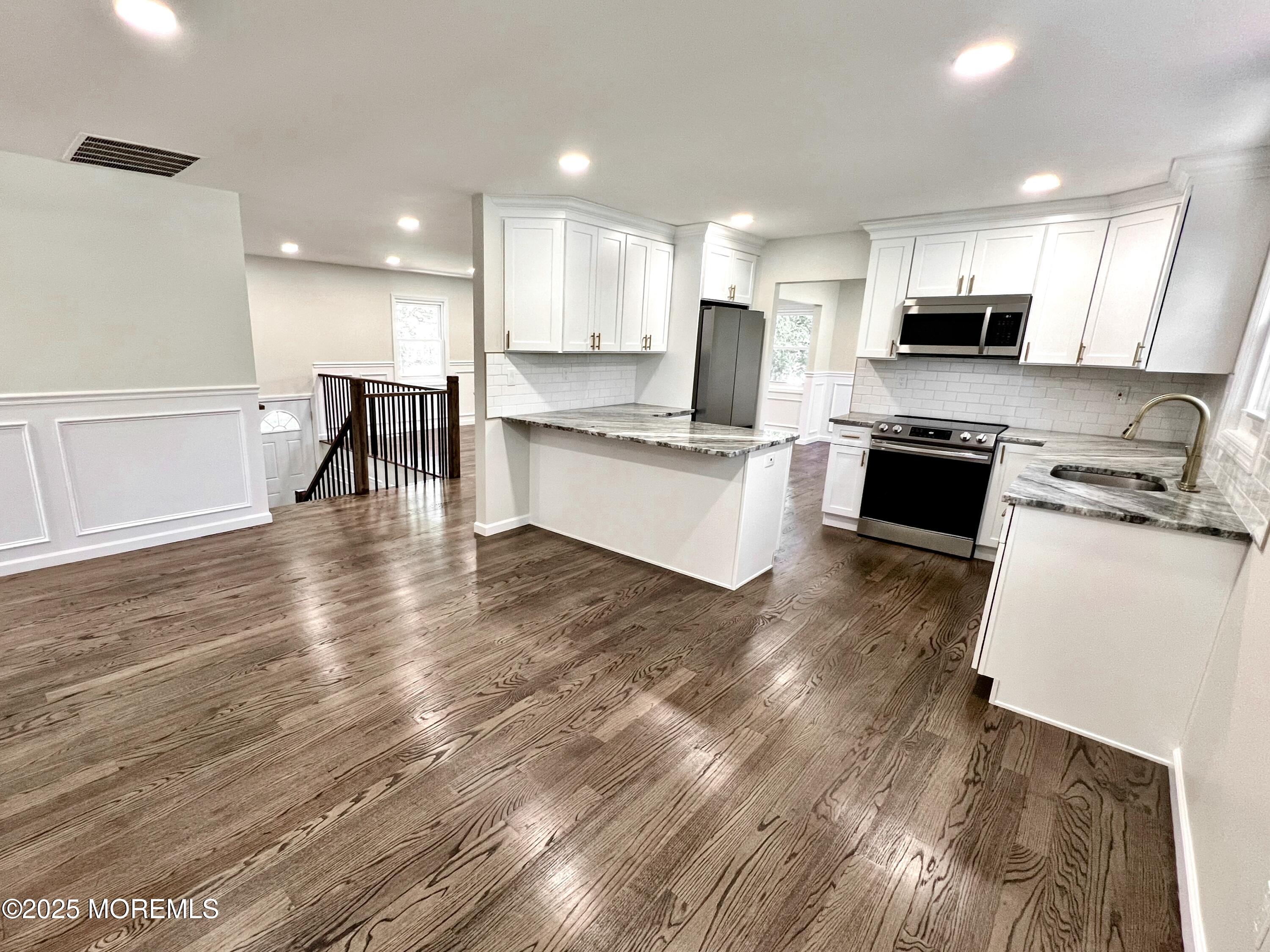 31 Derby Drive, Freehold, New Jersey image 11