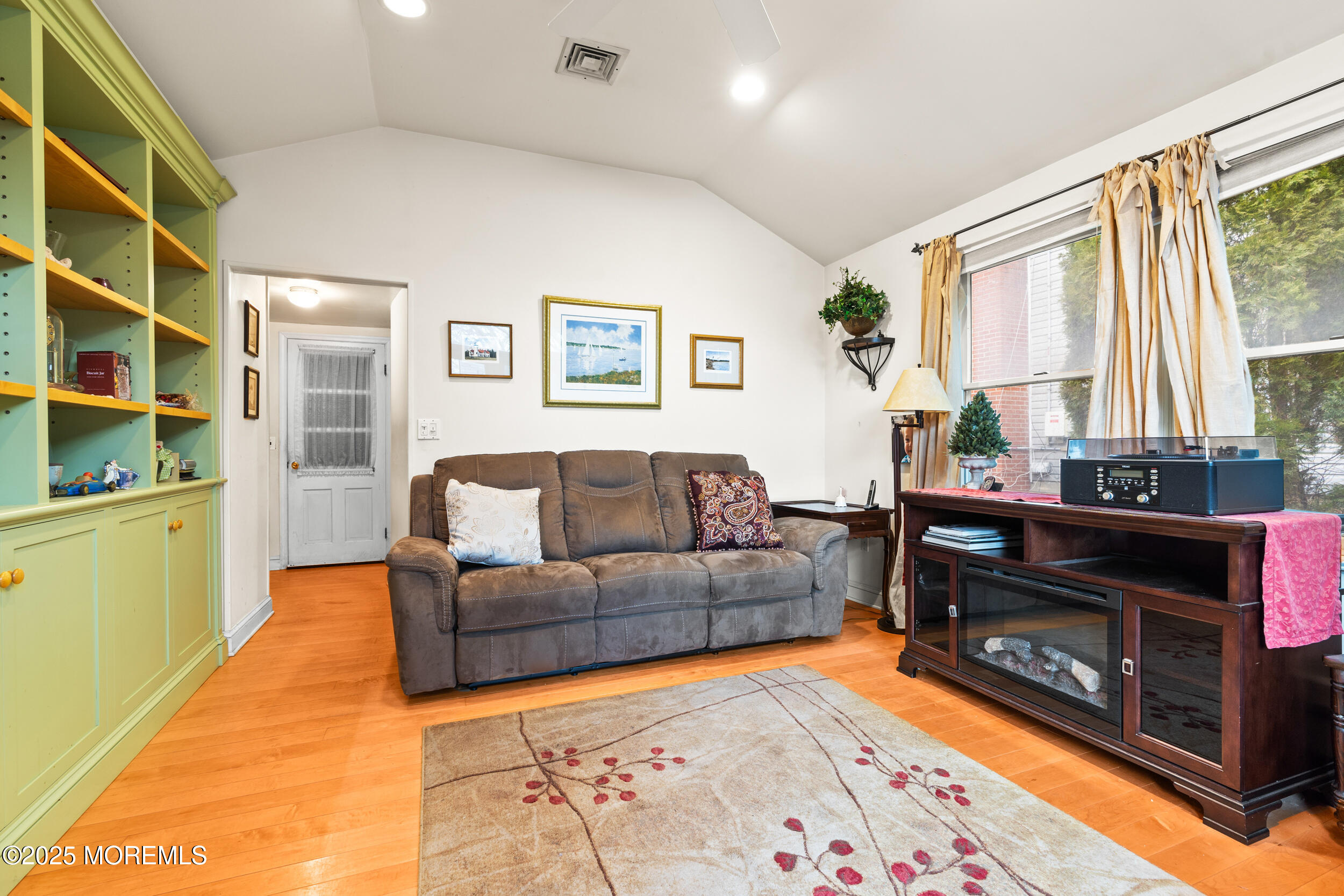 716 Dow Avenue, Oakhurst, New Jersey image 17
